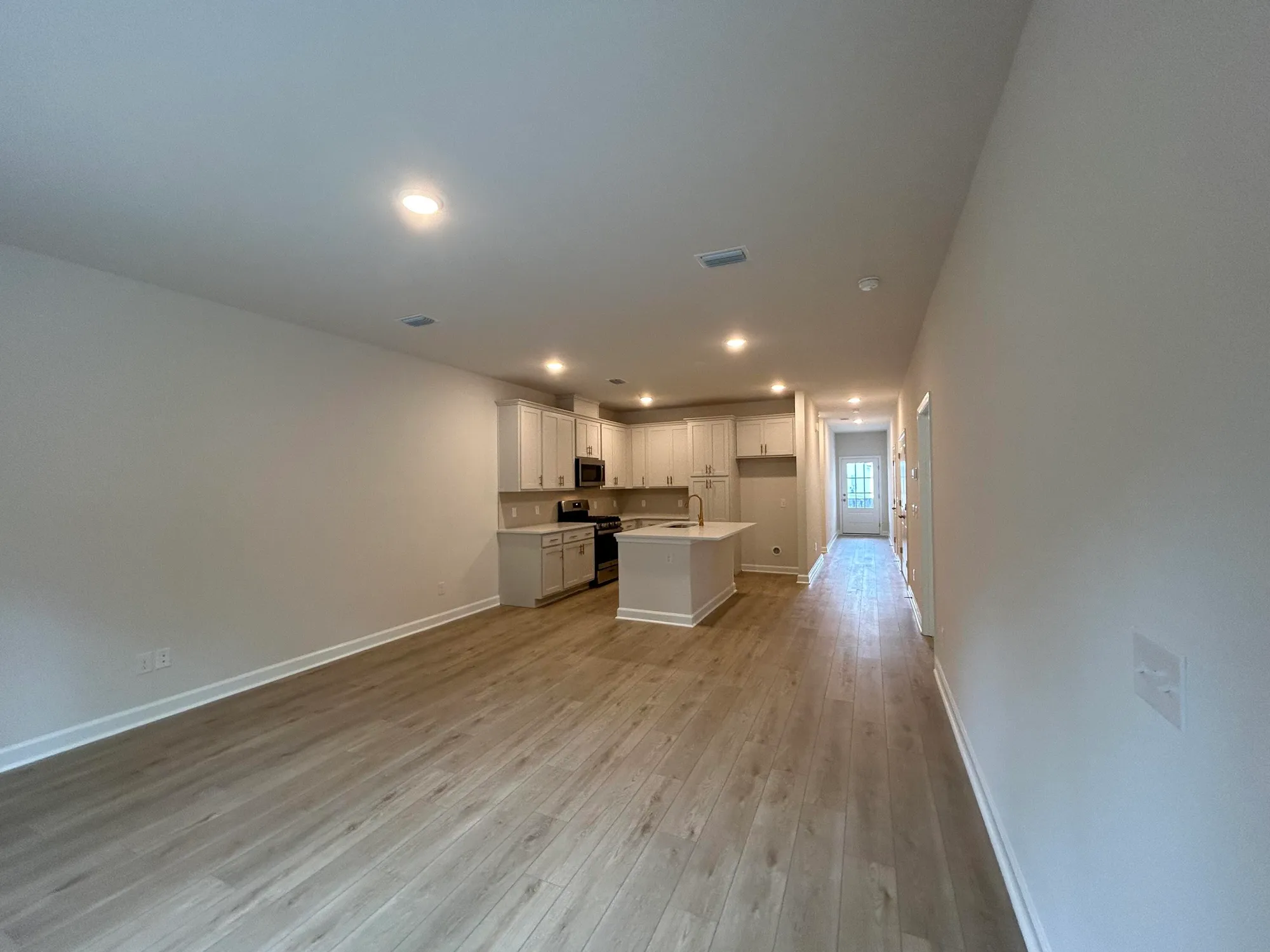 Property Slideshow image 15 of 28 | 944 dusk dr, Summerville, SC, 29486