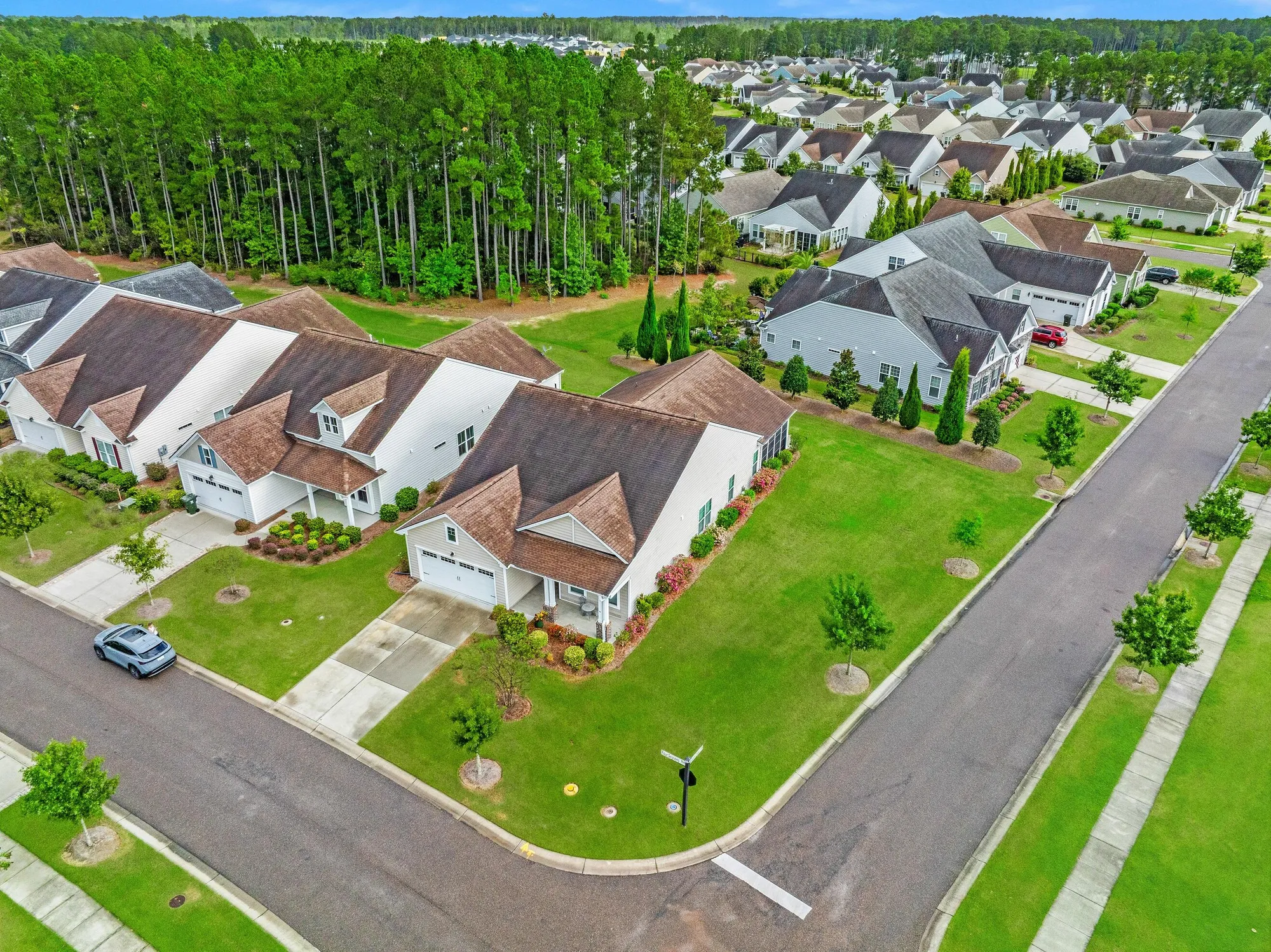 Property Slideshow image 33 of 39 | 421 four seasons blvd, Summerville, SC, 29486