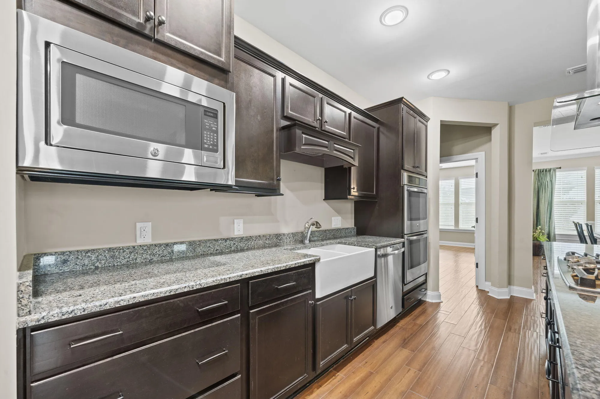 Property Slideshow image 14 of 39 | 421 four seasons blvd, Summerville, SC, 29486