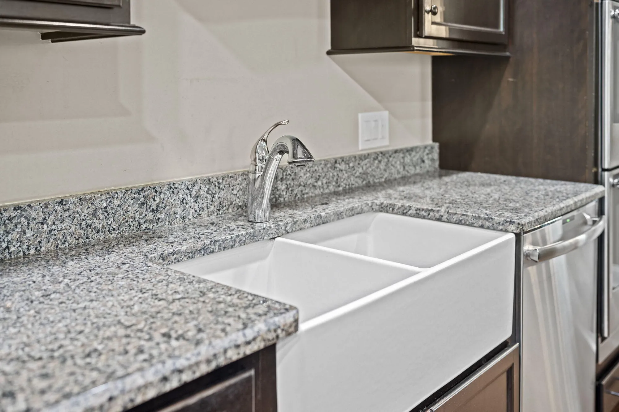 Property Slideshow image 15 of 39 | 421 four seasons blvd, Summerville, SC, 29486