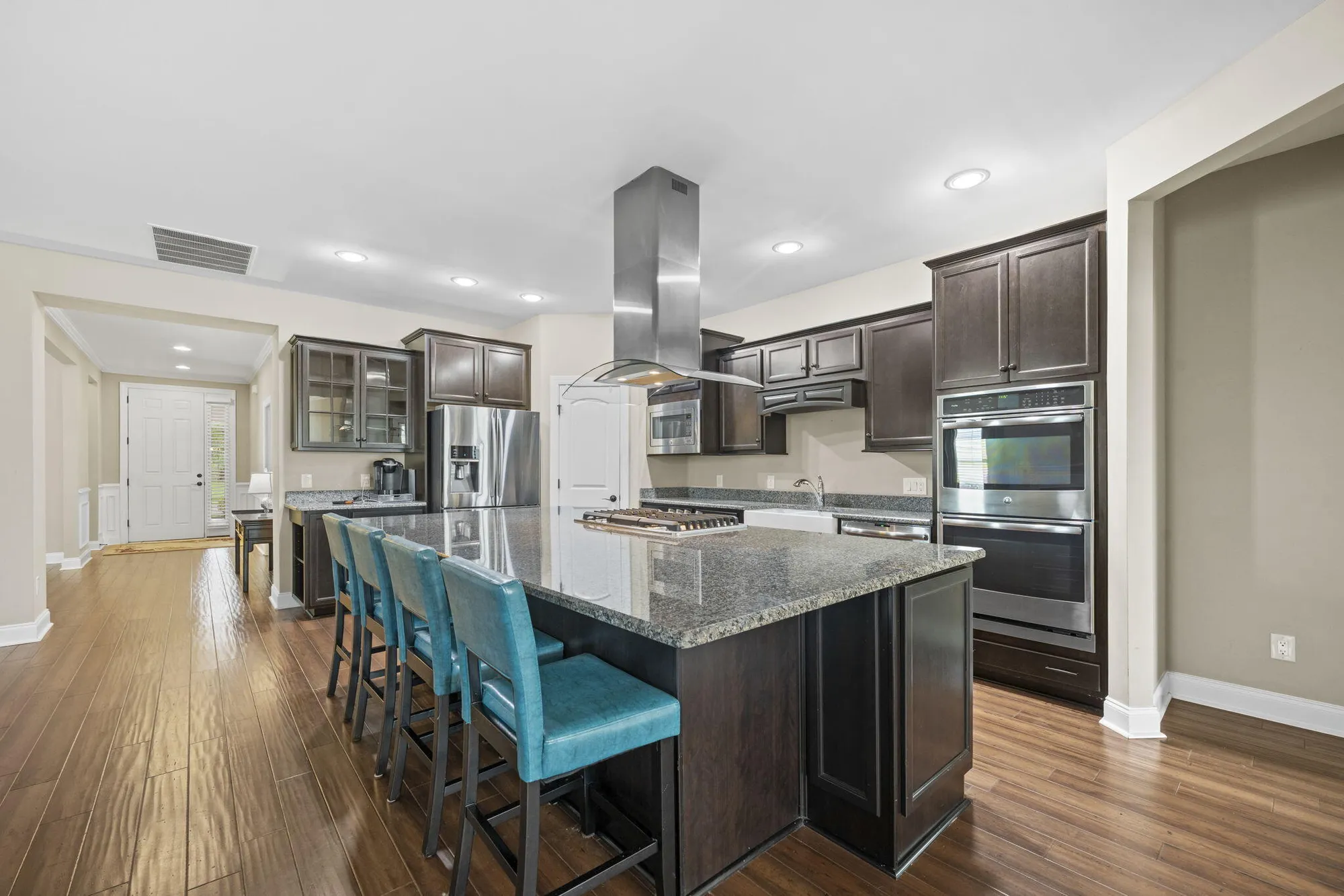 Property Slideshow image 13 of 39 | 421 four seasons blvd, Summerville, SC, 29486