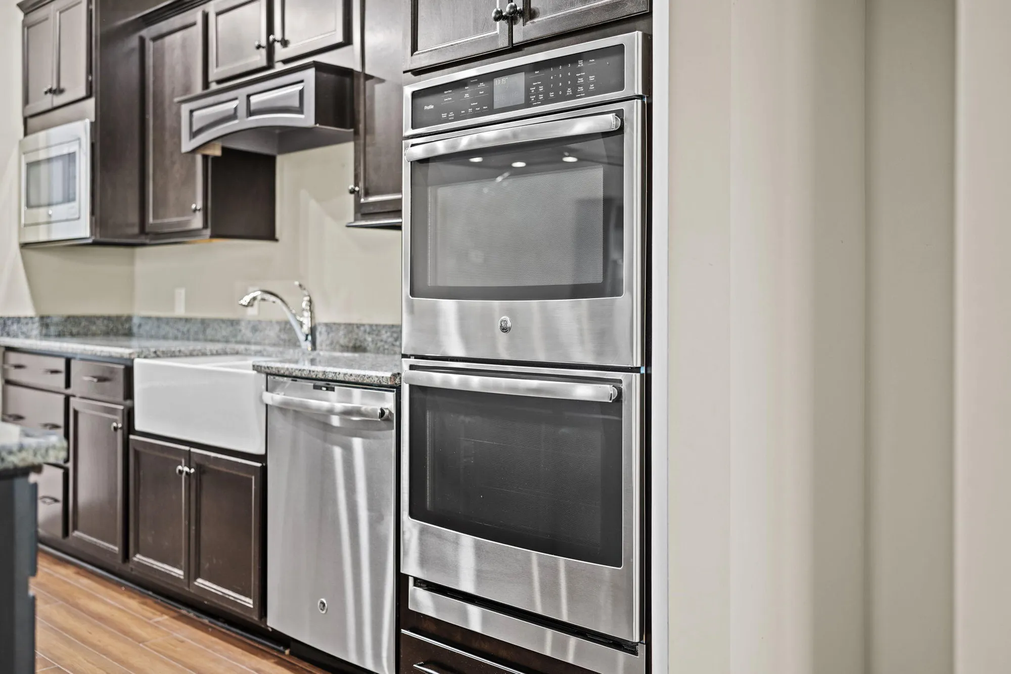 Property Slideshow image 16 of 39 | 421 four seasons blvd, Summerville, SC, 29486