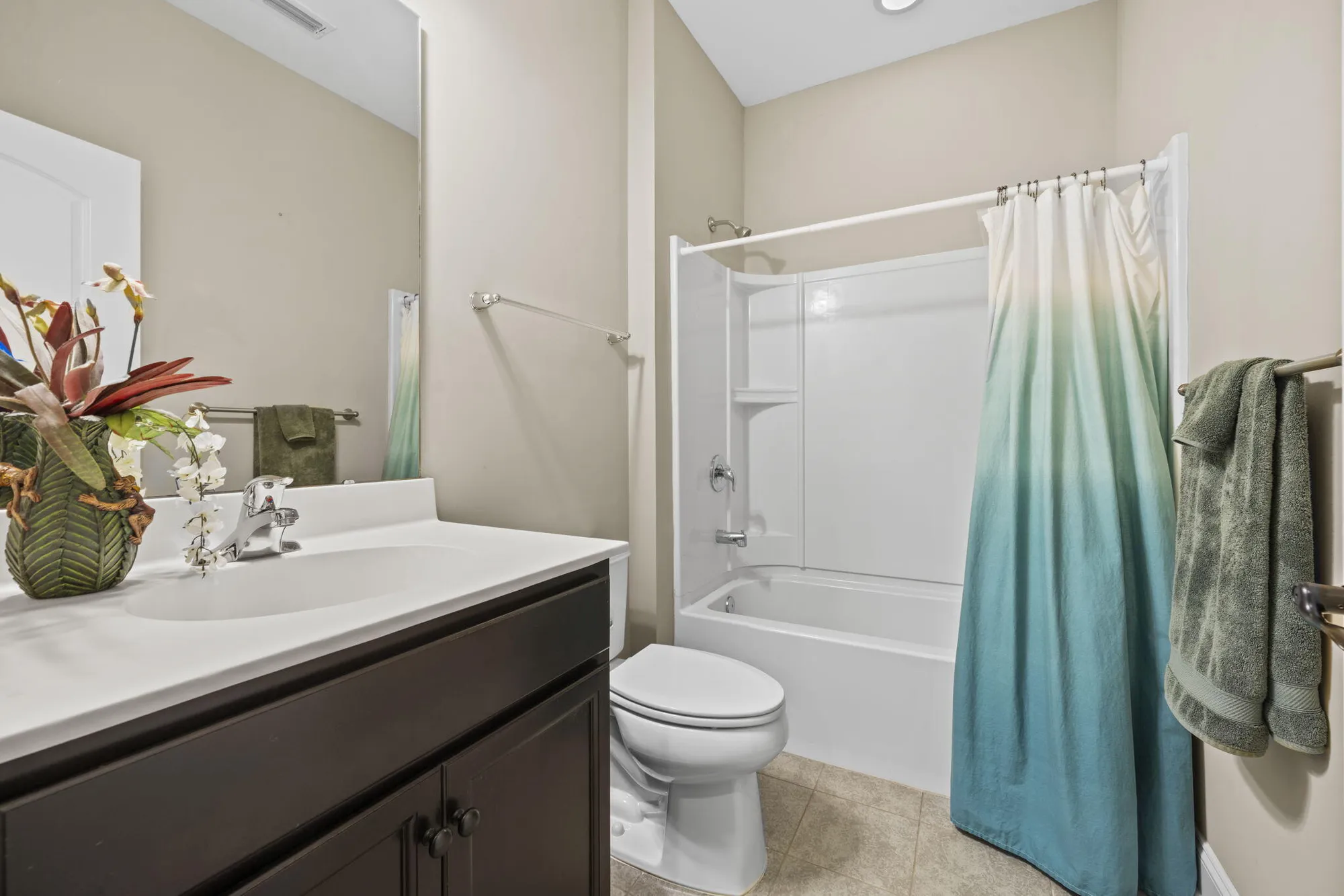 Property Slideshow image 26 of 39 | 421 four seasons blvd, Summerville, SC, 29486