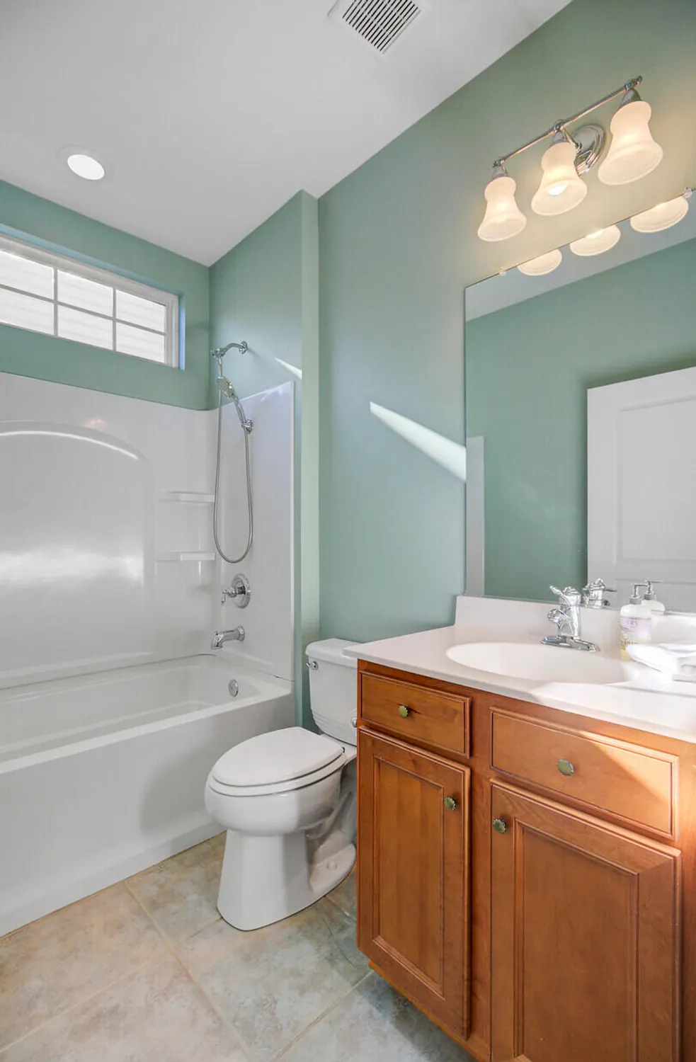 Property Slideshow image 40 of 84 | 144 billowing sails st, Summerville, SC, 29486