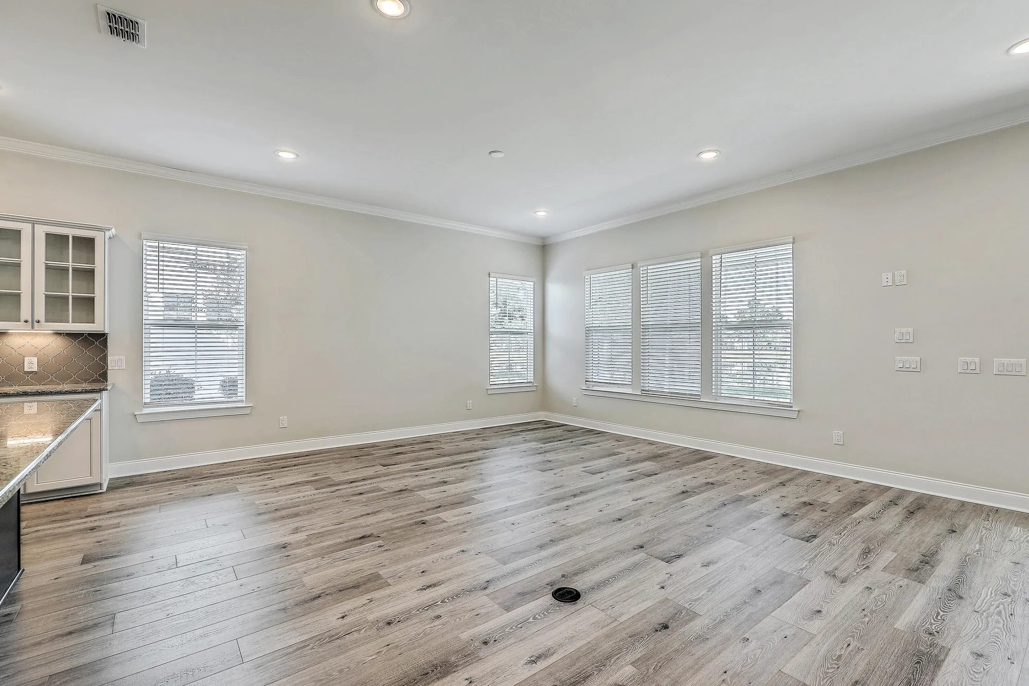 Property Slideshow image 13 of 58 | 662 marsh cove cir, Summerville, SC, 29486