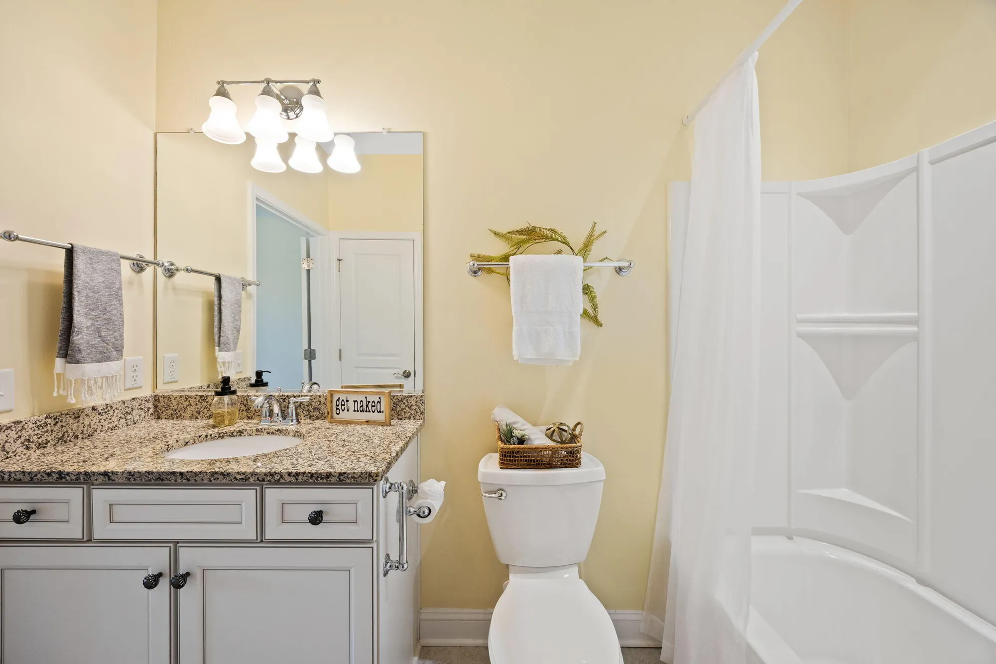 Property Slideshow image 38 of 68 | 167 billowing sails st, Summerville, SC, 29486