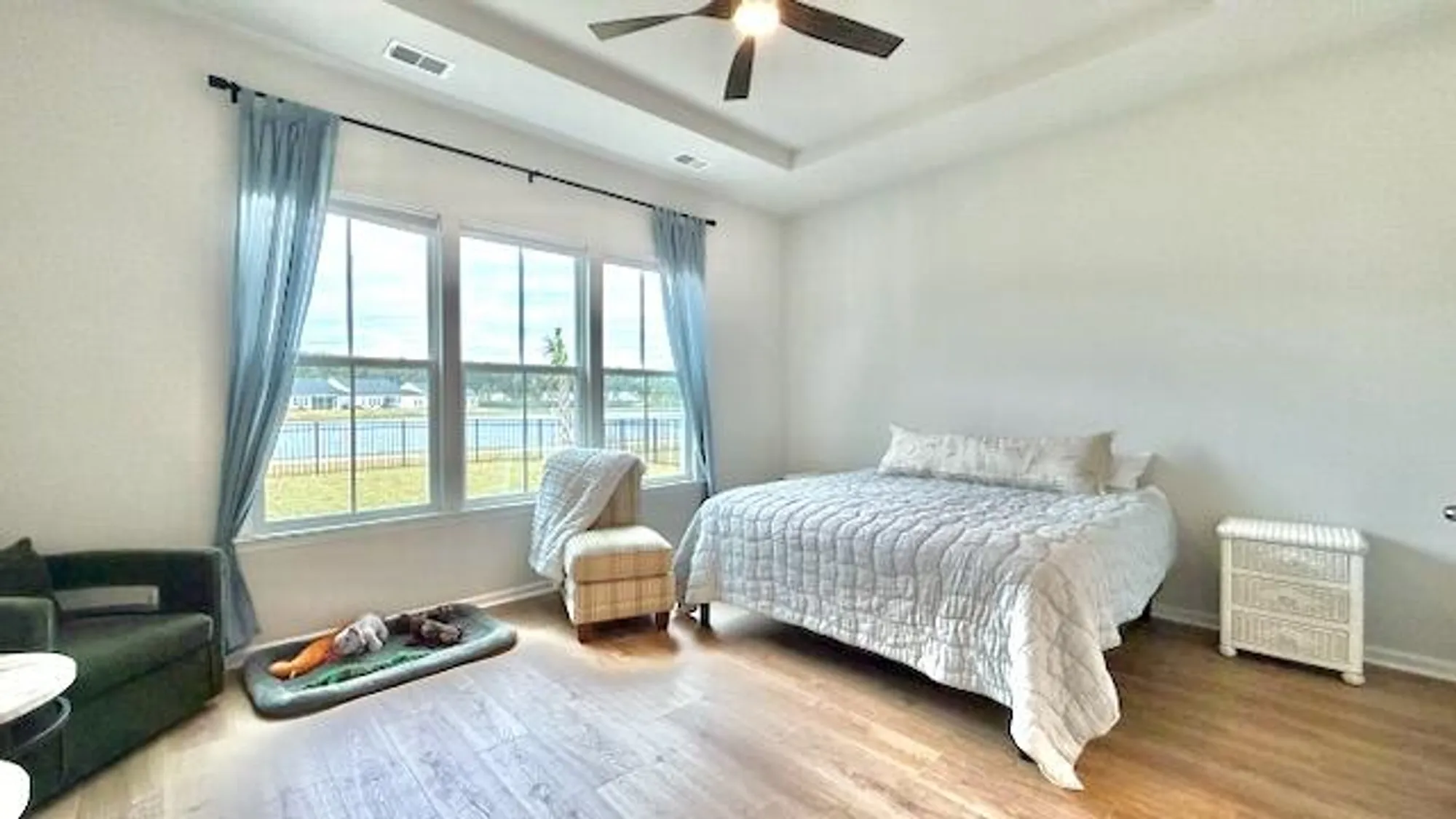 Property Slideshow image 16 of 35 | 1116 cane creek way, Summerville, SC, 29485