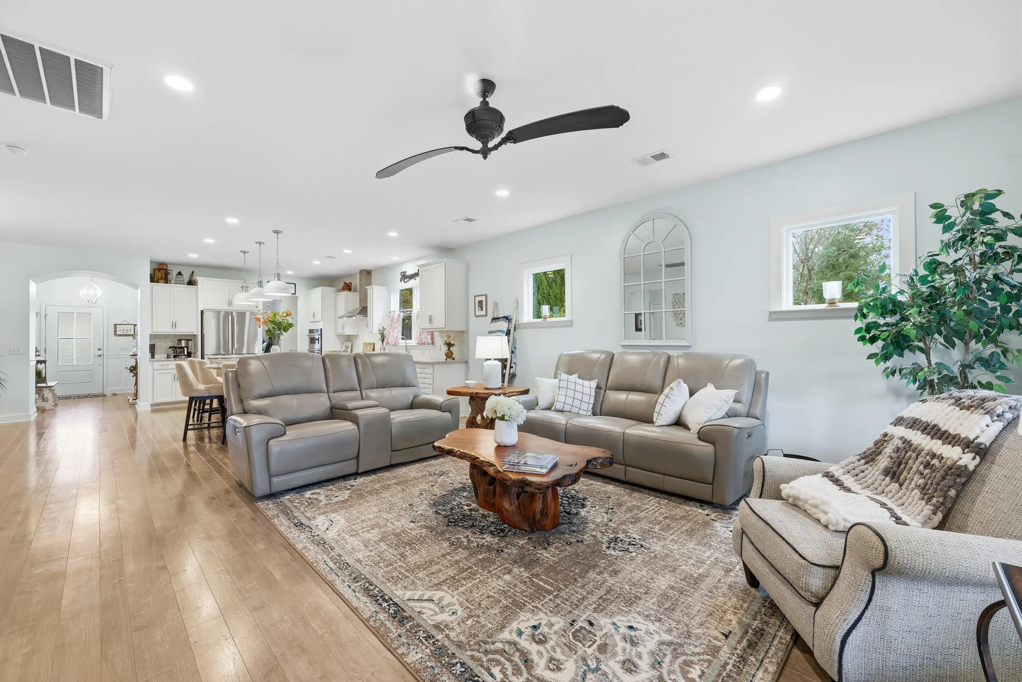 Property Slideshow image 24 of 77 | 133 potters pass dr, Summerville, SC, 29486