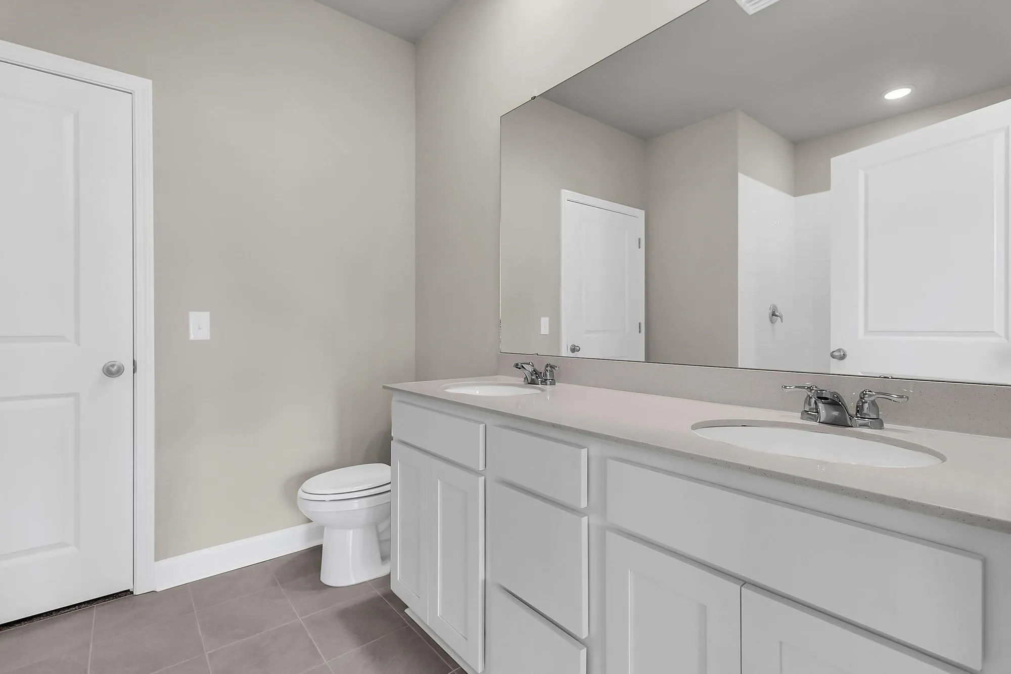 Property Slideshow image 25 of 38 | 939 dusk dr, Summerville, SC, 29486