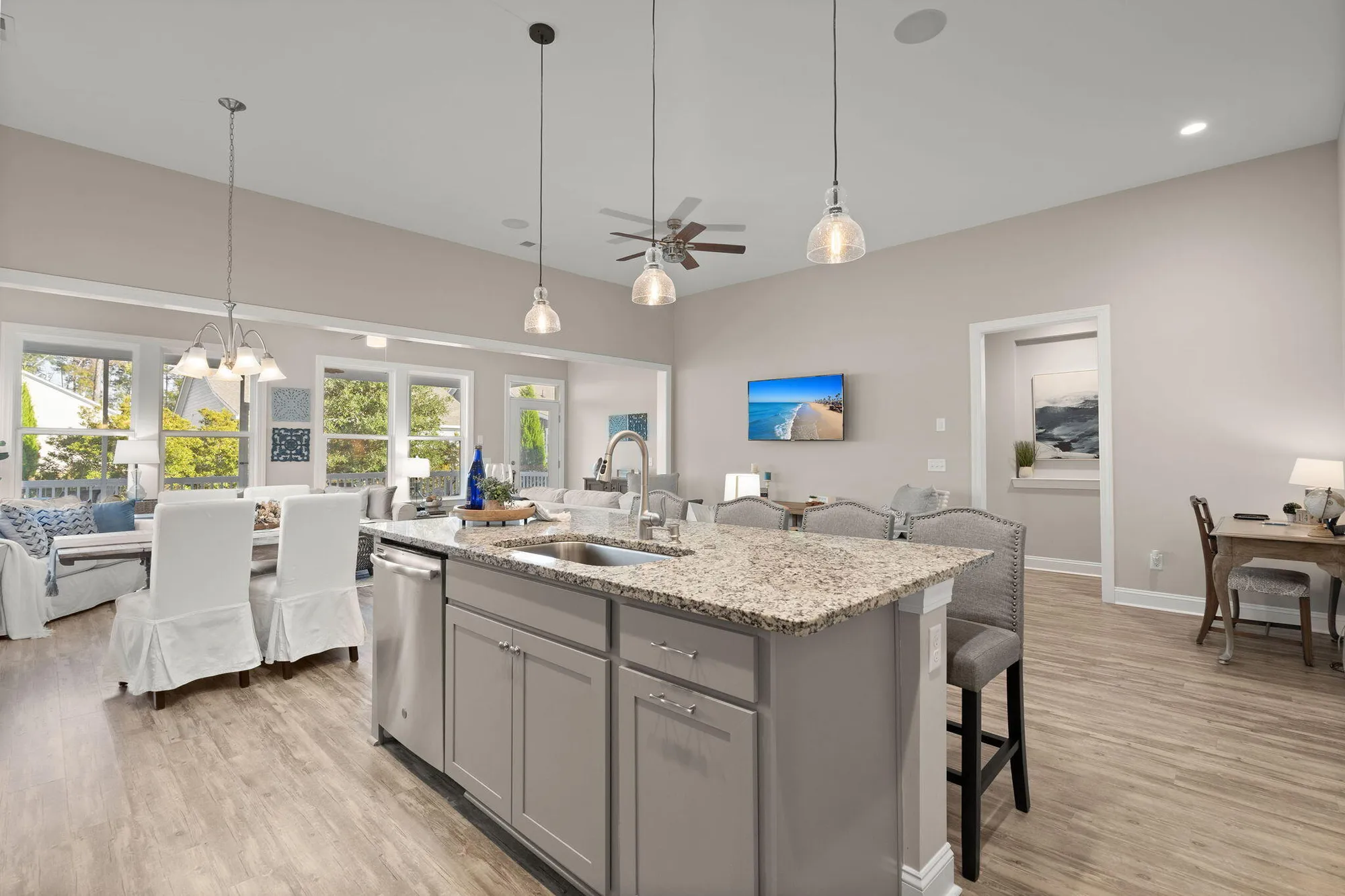 Property Slideshow image 14 of 86 | 3005 aura ln, Summerville, SC, 29483