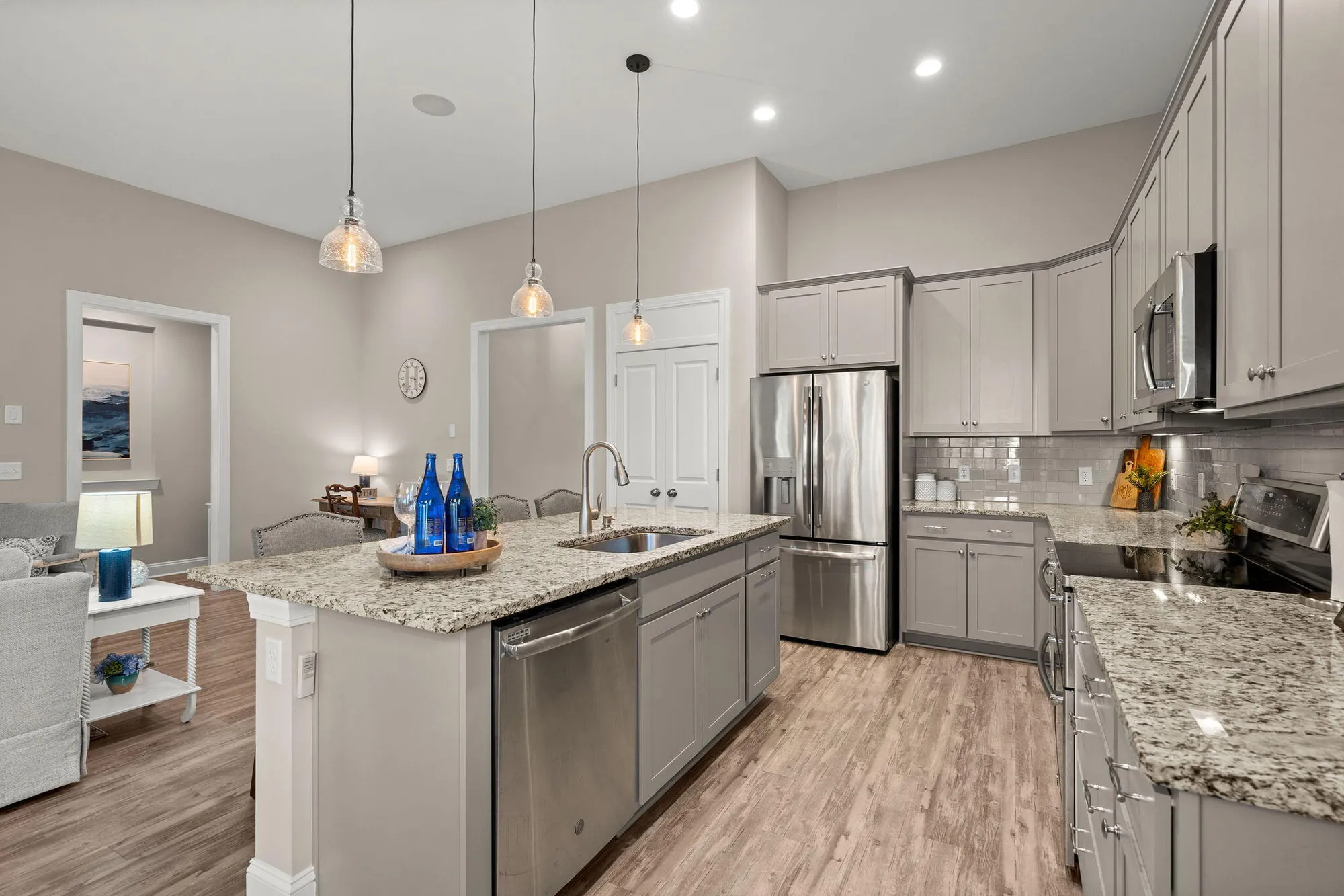 Property Slideshow image 12 of 86 | 3005 aura ln, Summerville, SC, 29483