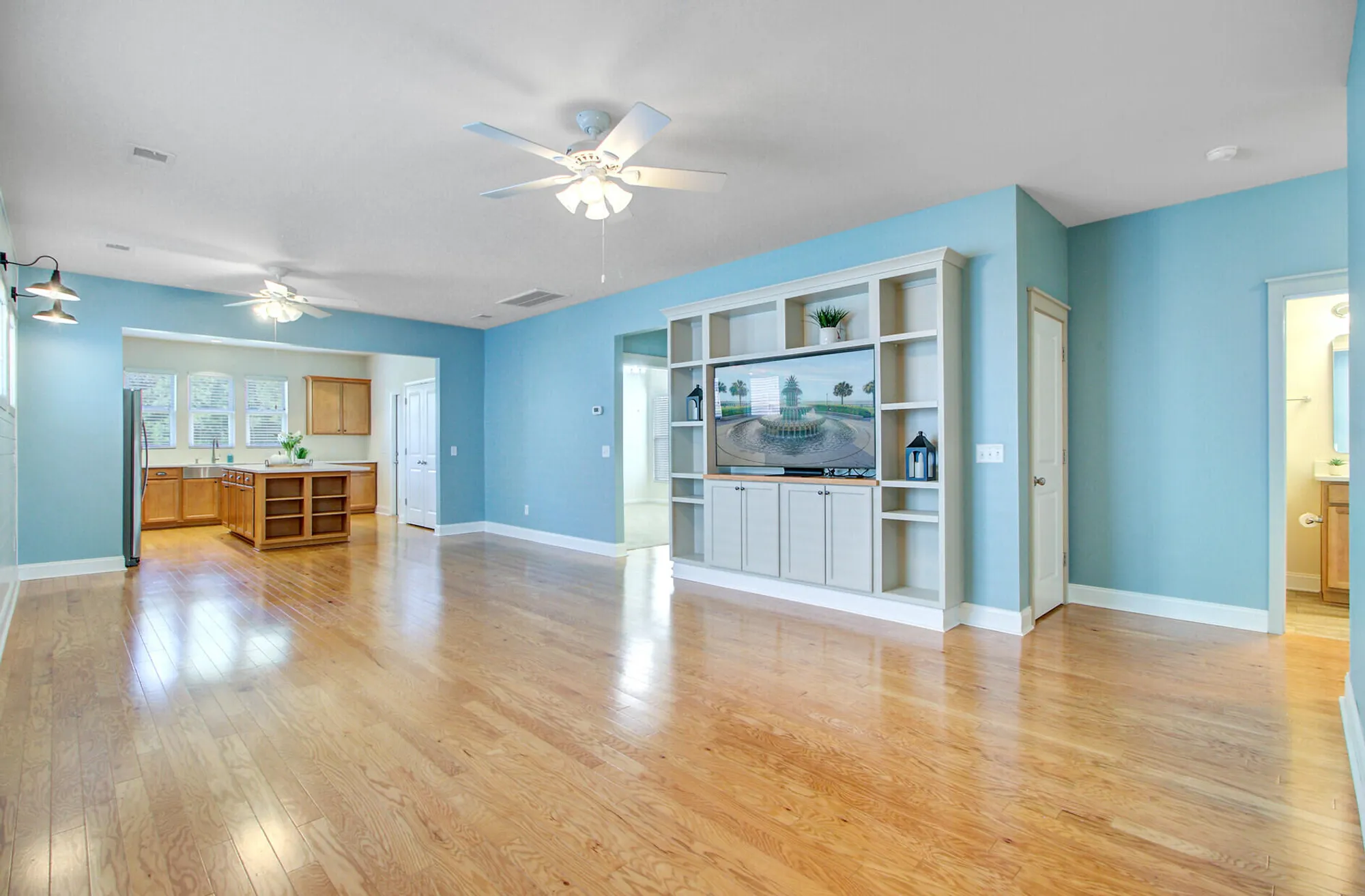 Property Slideshow image 8 of 46 | 542 sea foam st, Summerville, SC, 29486