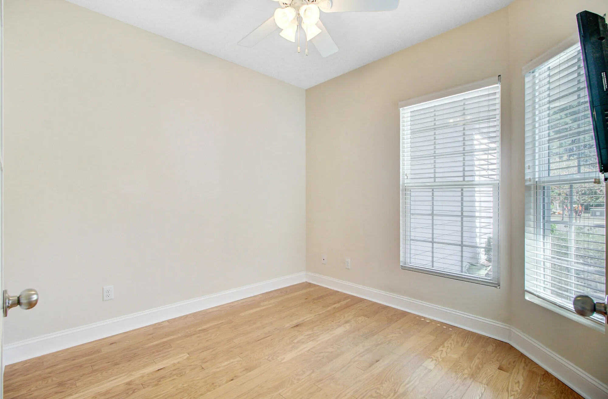 Property Slideshow image 17 of 46 | 542 sea foam st, Summerville, SC, 29486