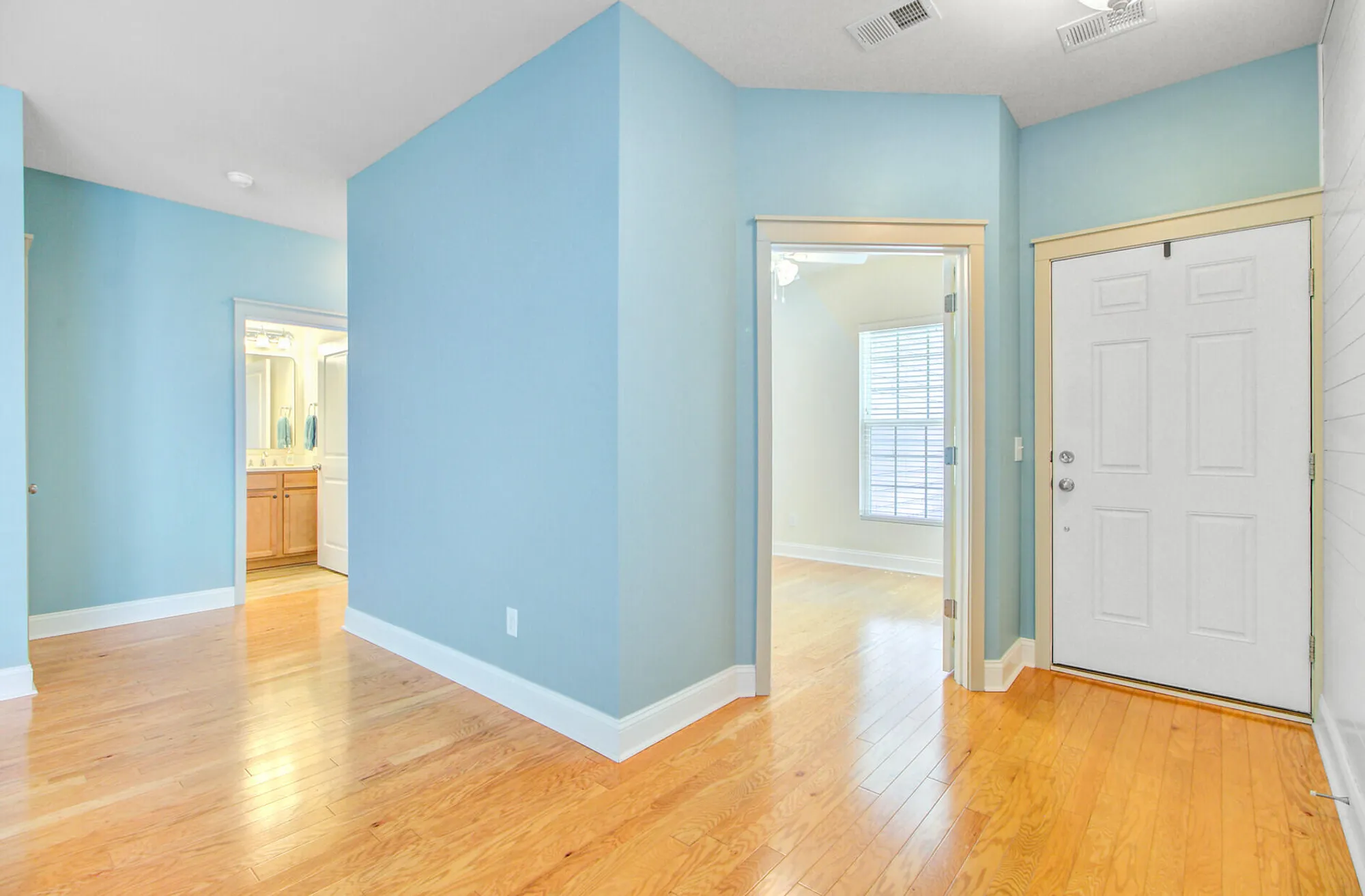 Property Slideshow image 7 of 46 | 542 sea foam st, Summerville, SC, 29486