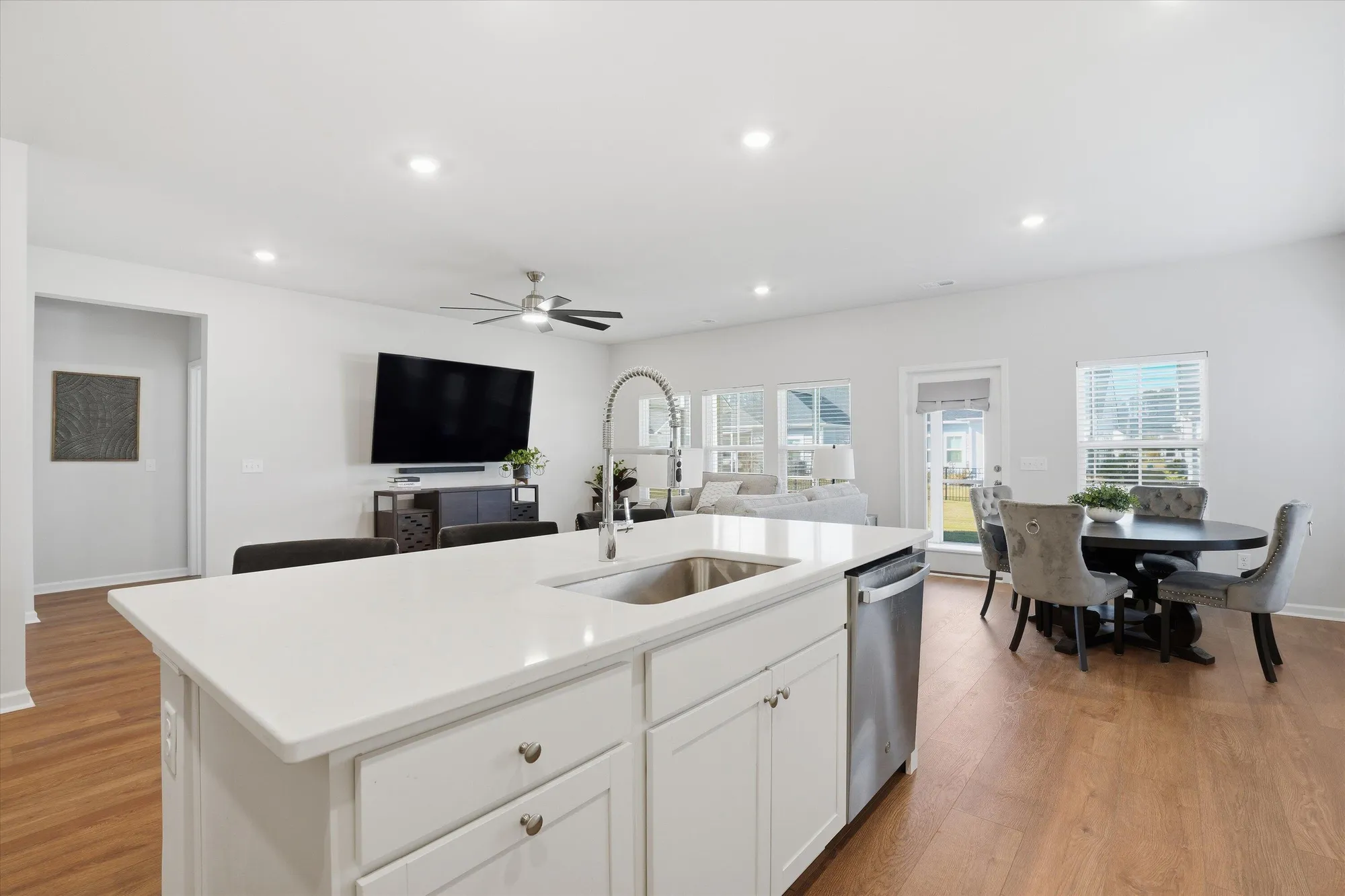 Property Slideshow image 18 of 30 | 1135 cooper point st, Summerville, SC, 29485