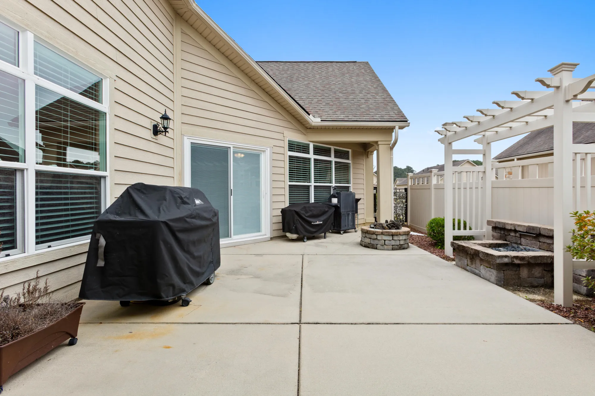 Property Slideshow image 22 of 33 | 252 village stone cir, Summerville, SC, 29486