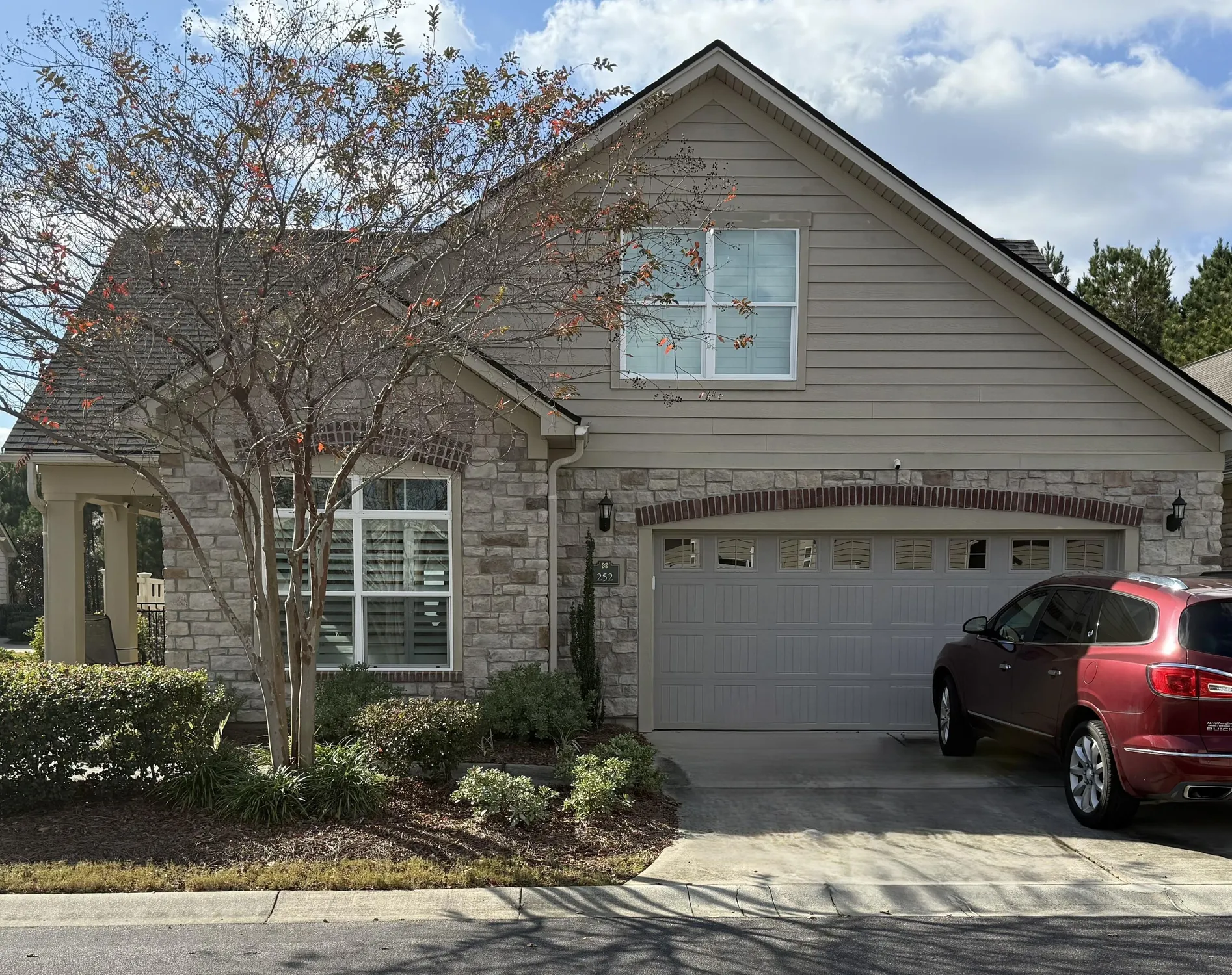 Property Slideshow image 24 of 33 | 252 village stone cir, Summerville, SC, 29486