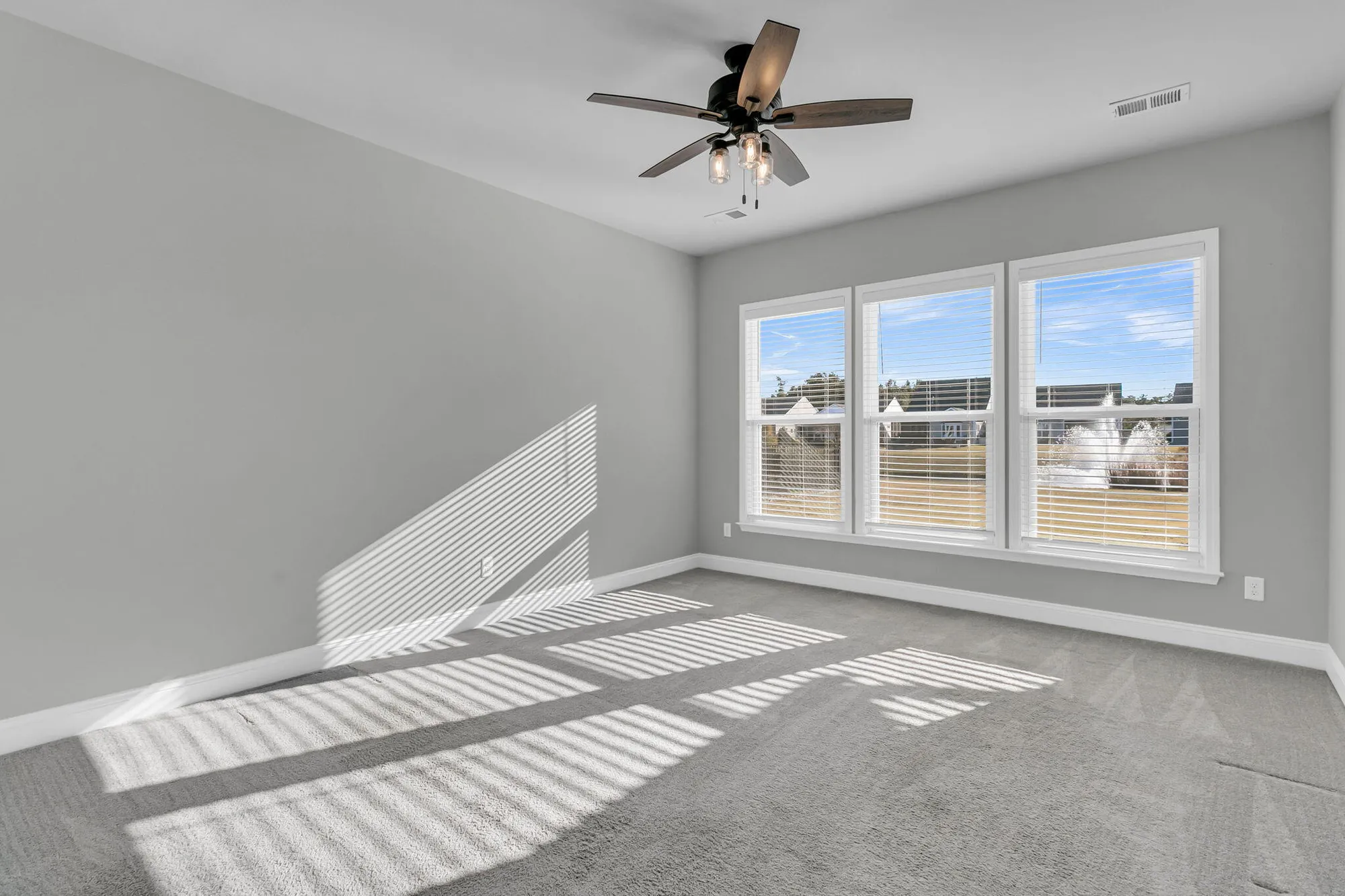 Property Slideshow image 21 of 60 | 107 potters pass dr, Summerville, SC, 29486