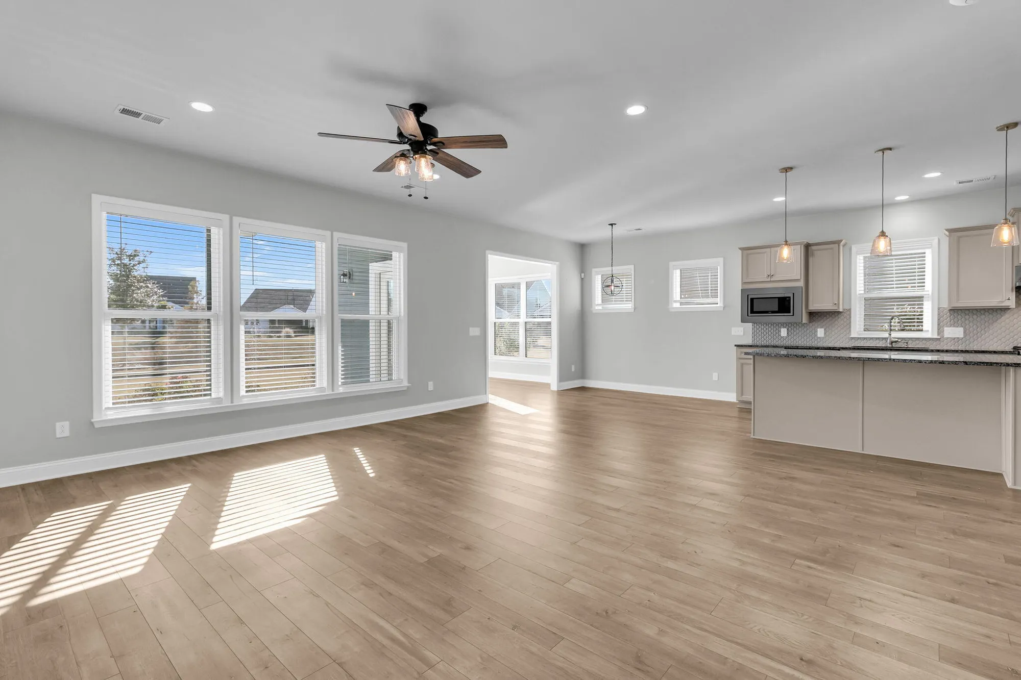 Property Slideshow image 17 of 60 | 107 potters pass dr, Summerville, SC, 29486