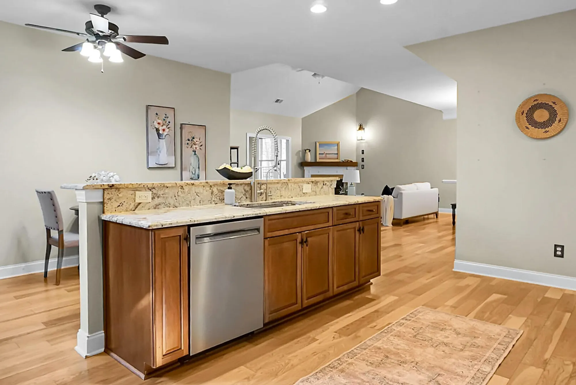 Property Slideshow image 21 of 55 | 184 angora way, Summerville, SC, 29485