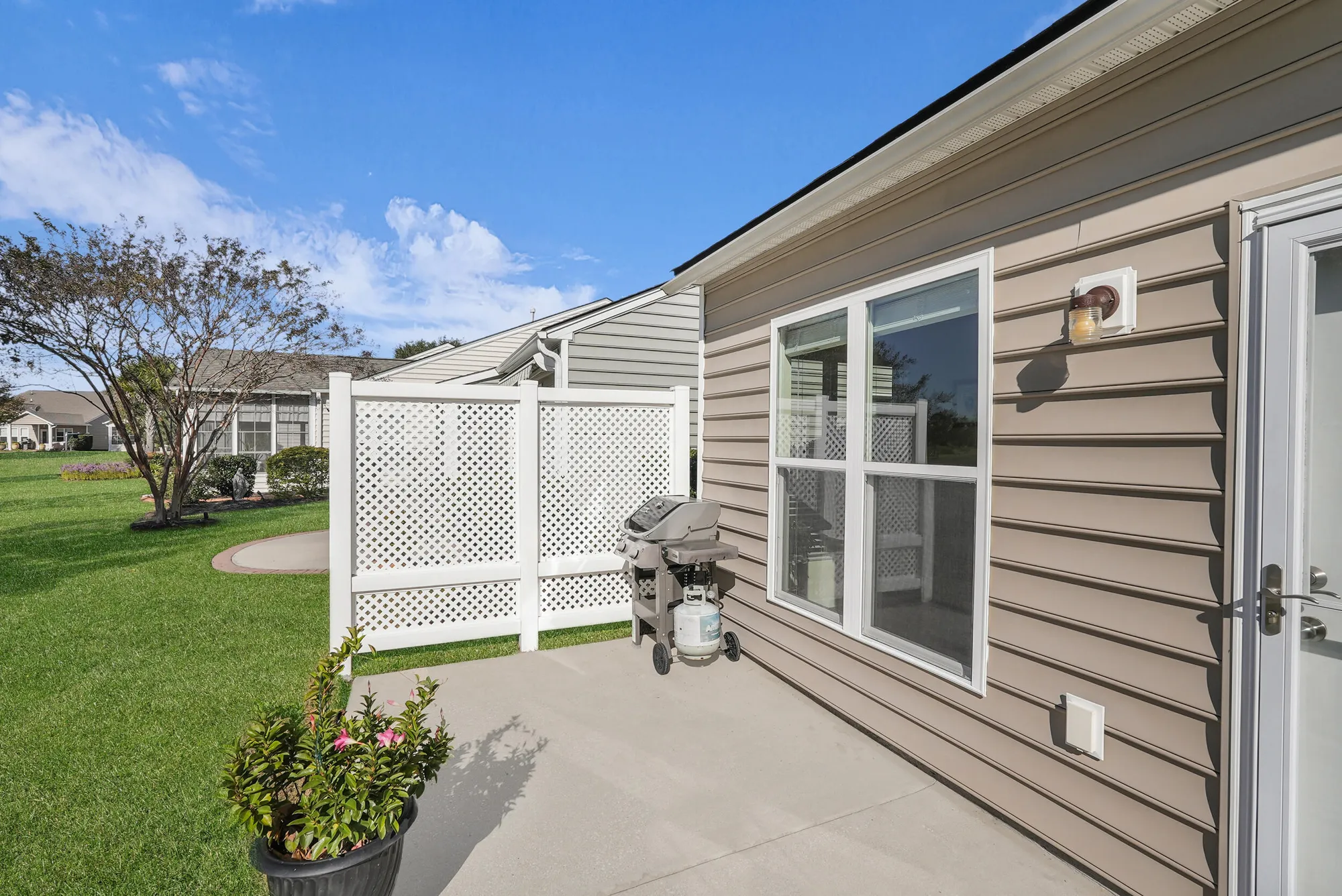 Property Slideshow image 13 of 22 | 111 harbor point ct, Summerville, SC, 29486