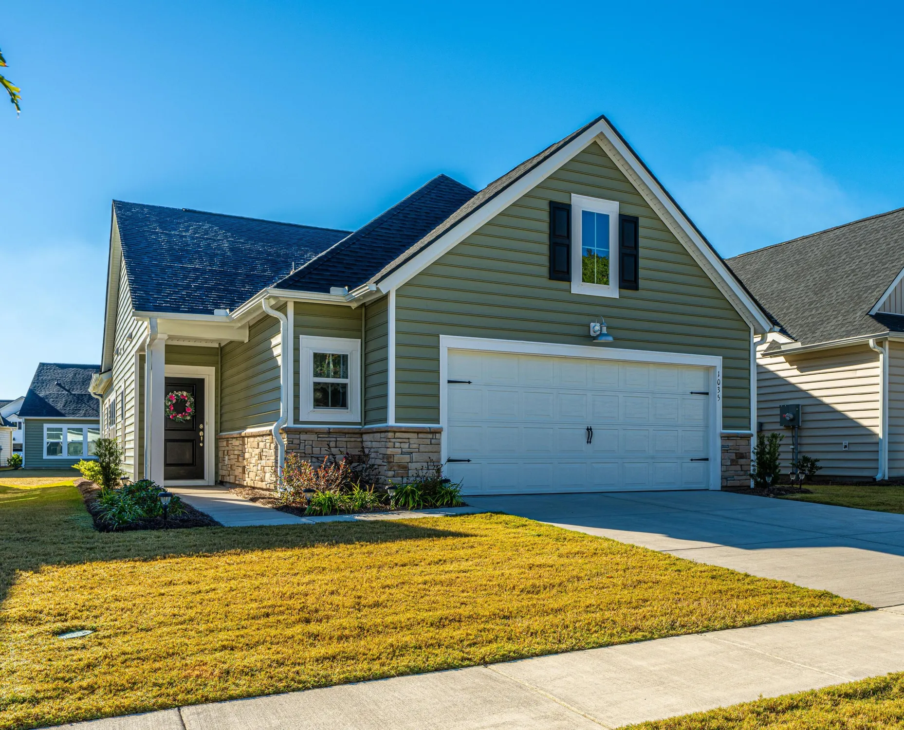 Property Slideshow image 1 of 17 | 1035 grace field ave, Summerville, SC, 29485