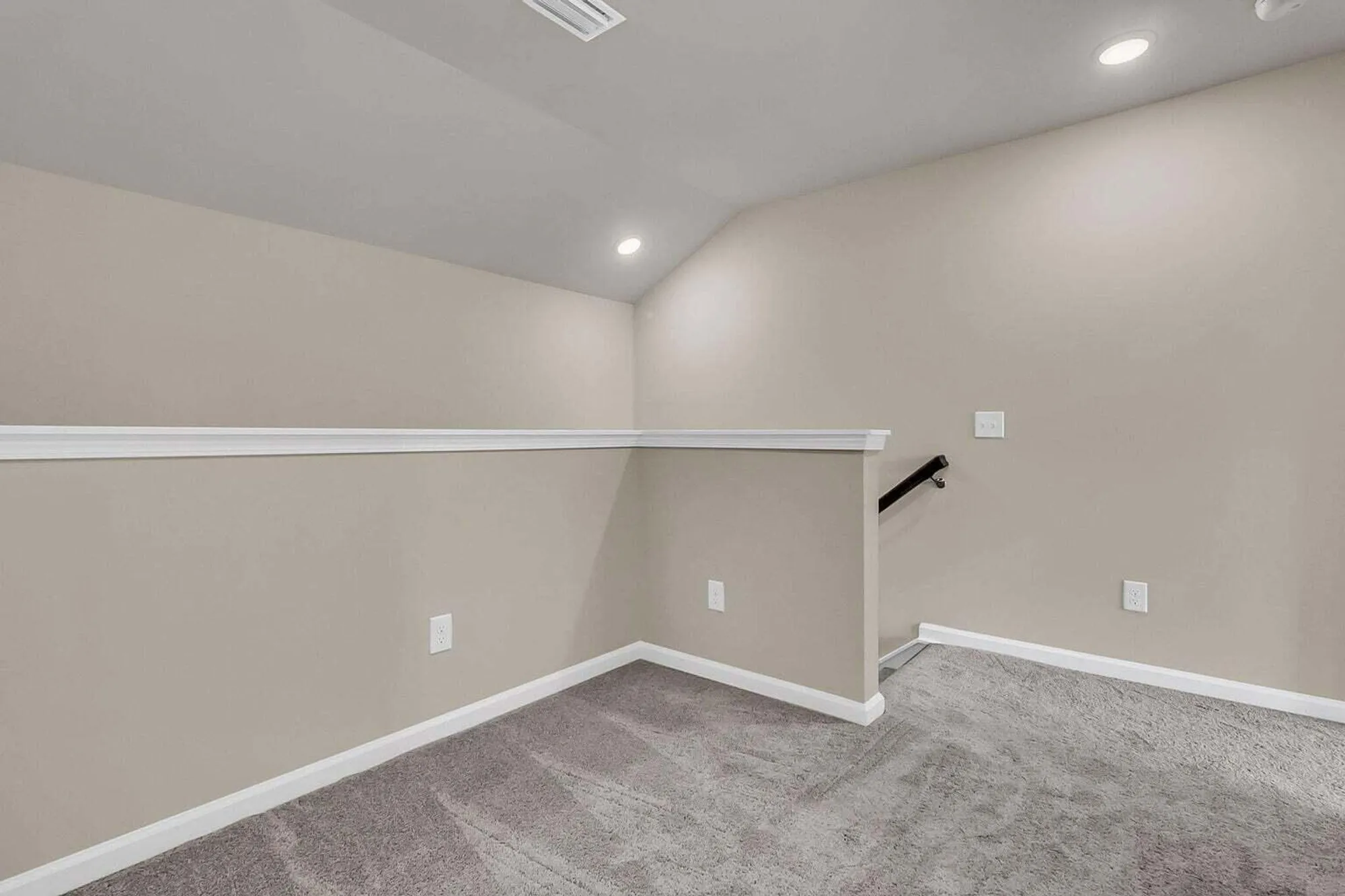 Property Slideshow image 13 of 15 | 926 dusk dr, Summerville, SC, 29486