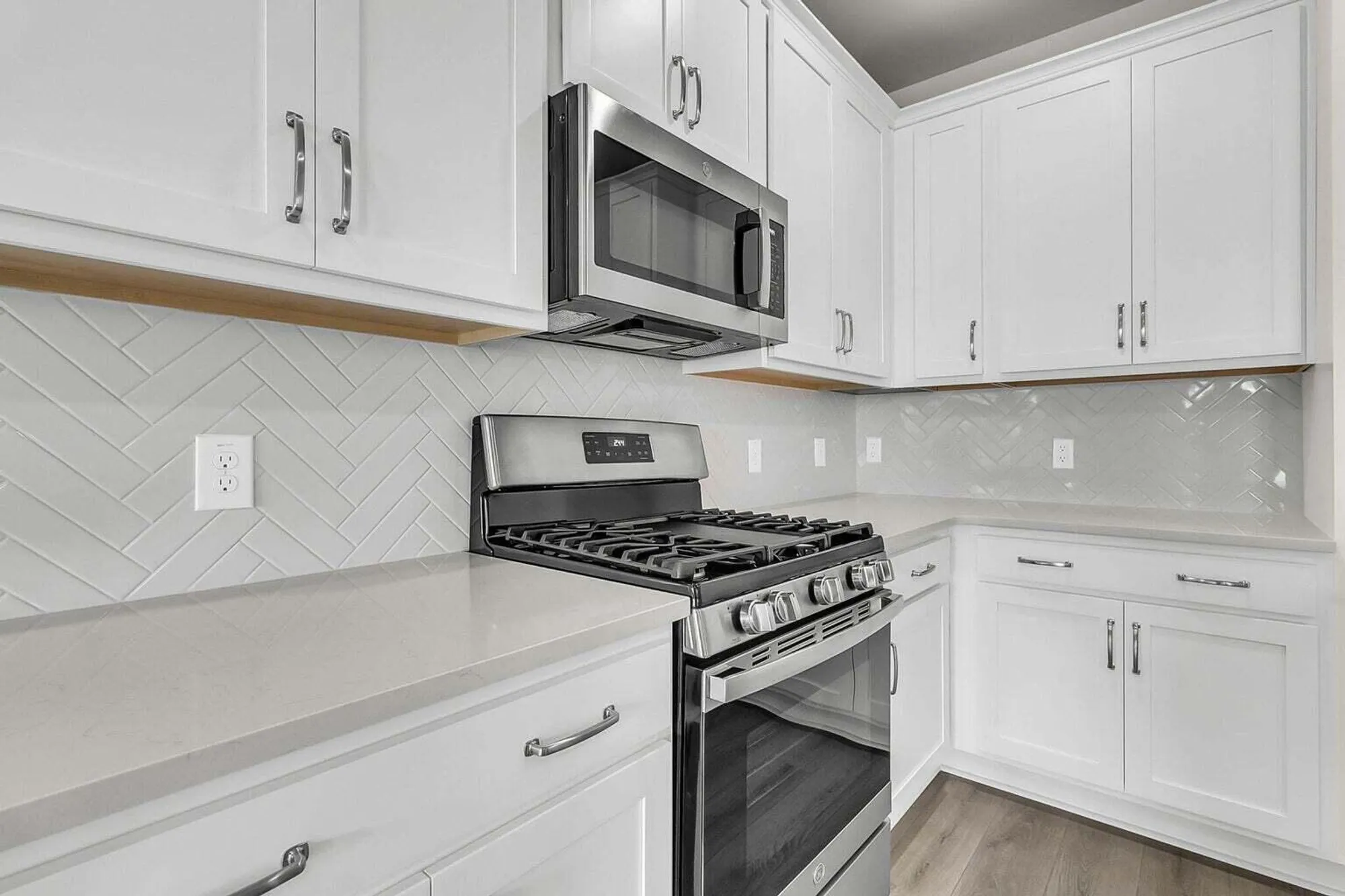 Property Slideshow image 5 of 15 | 926 dusk dr, Summerville, SC, 29486