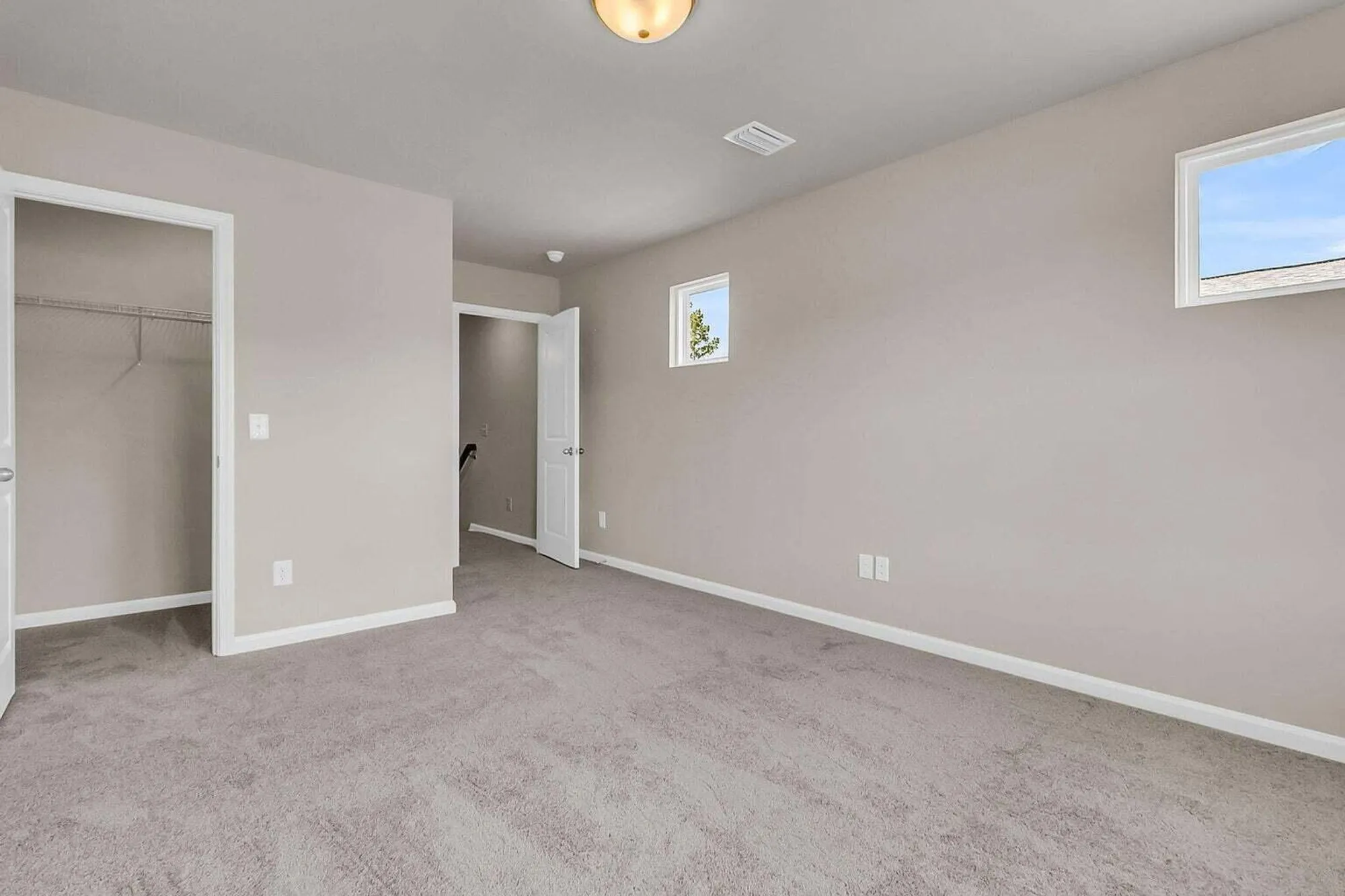 Property Slideshow image 9 of 15 | 926 dusk dr, Summerville, SC, 29486