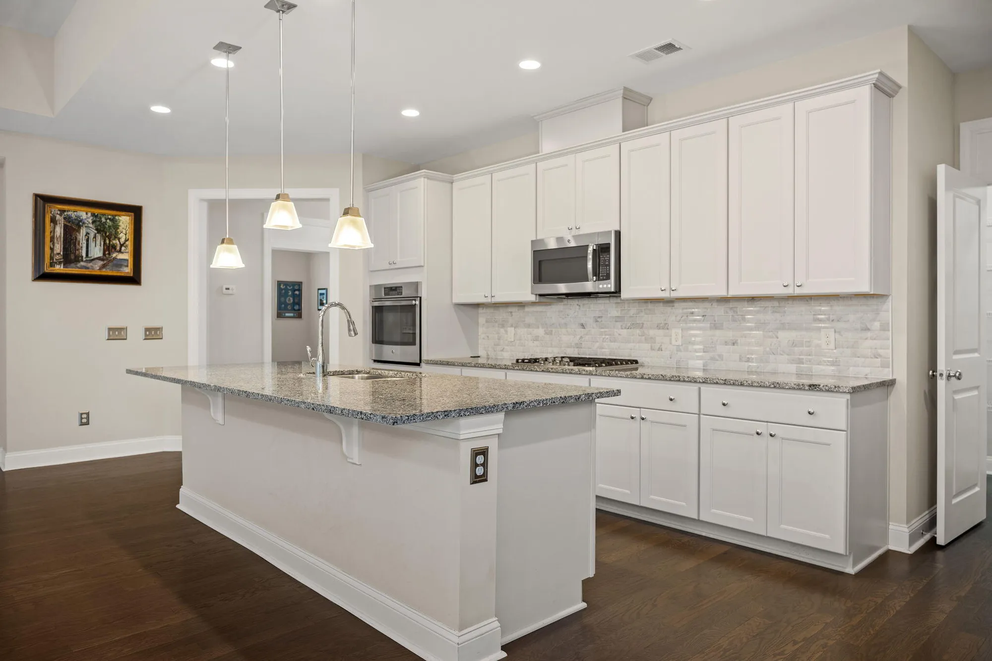 Property Slideshow image 21 of 57 | 2012 redback dr, Summerville, SC, 29483