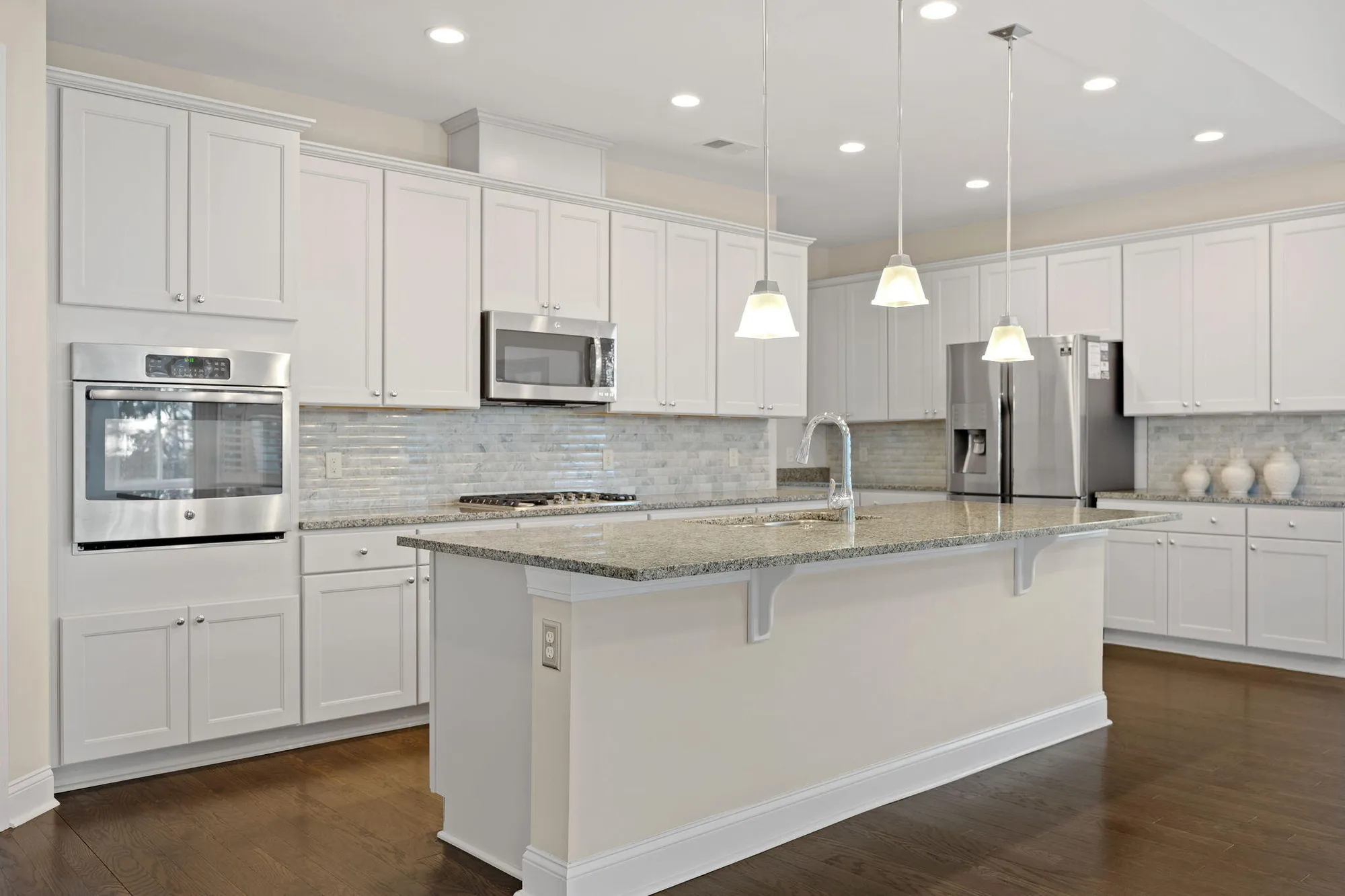 Property Slideshow image 20 of 57 | 2012 redback dr, Summerville, SC, 29483