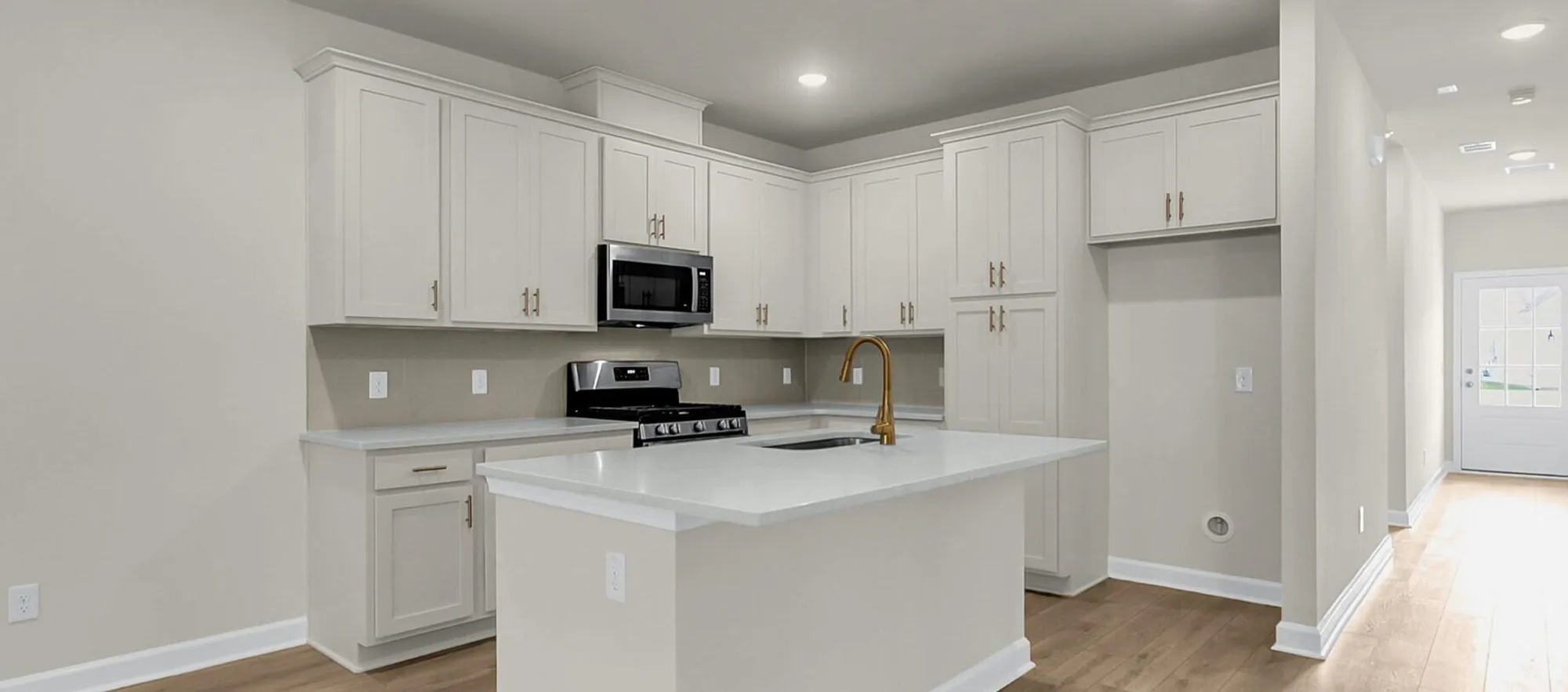 Property Slideshow image 4 of 16 | 916 dusk dr, Summerville, SC, 29486