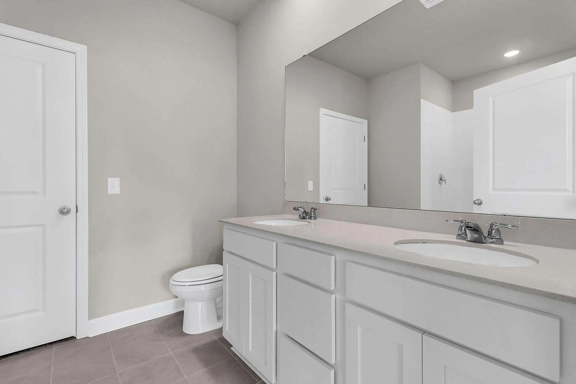 Property Slideshow image 16 of 21 | 912 dusk dr, Summerville, SC, 29486