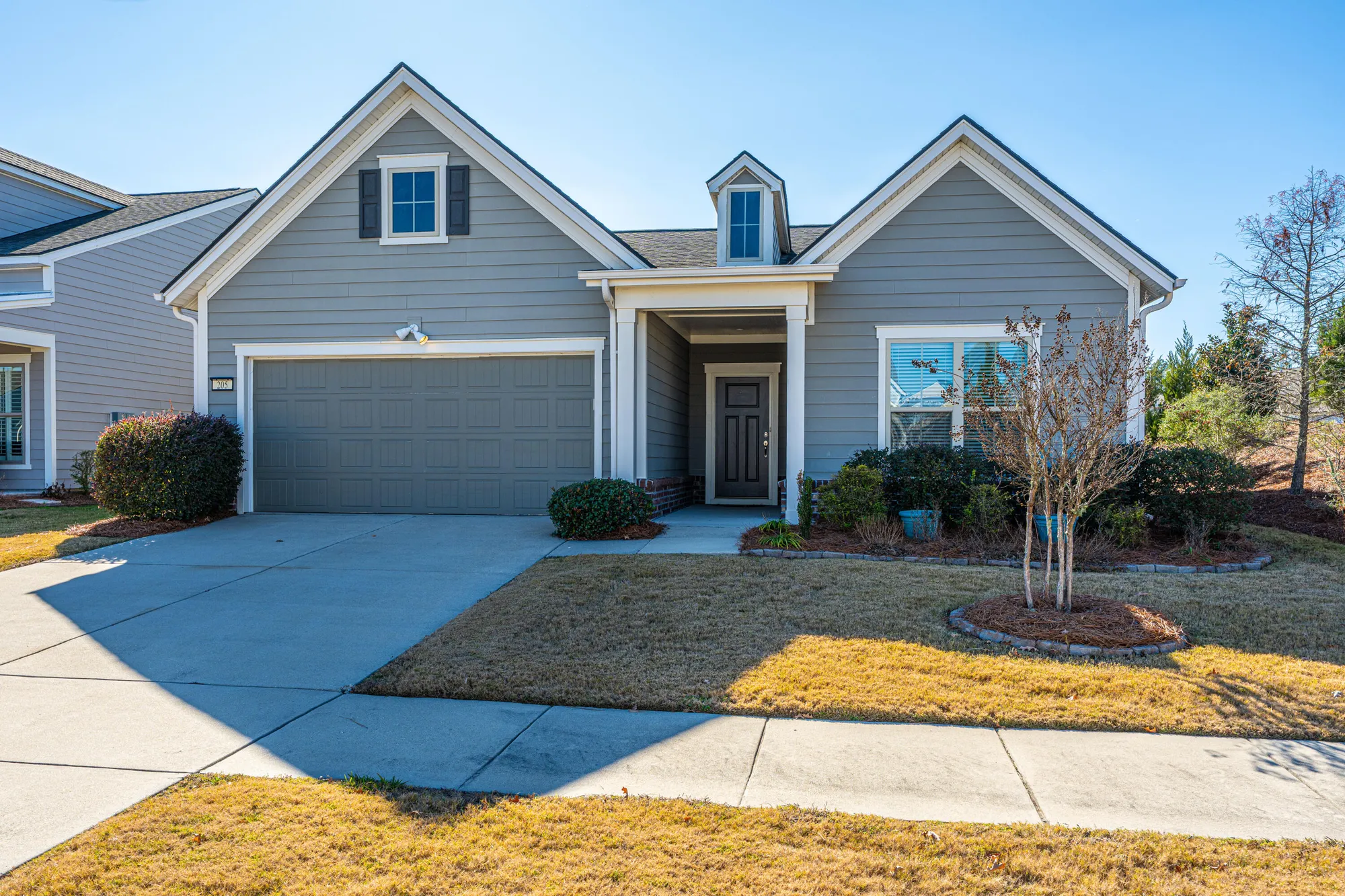 Property Slideshow image 1 of 37 | 205 maple valley rd, Summerville, SC, 29486