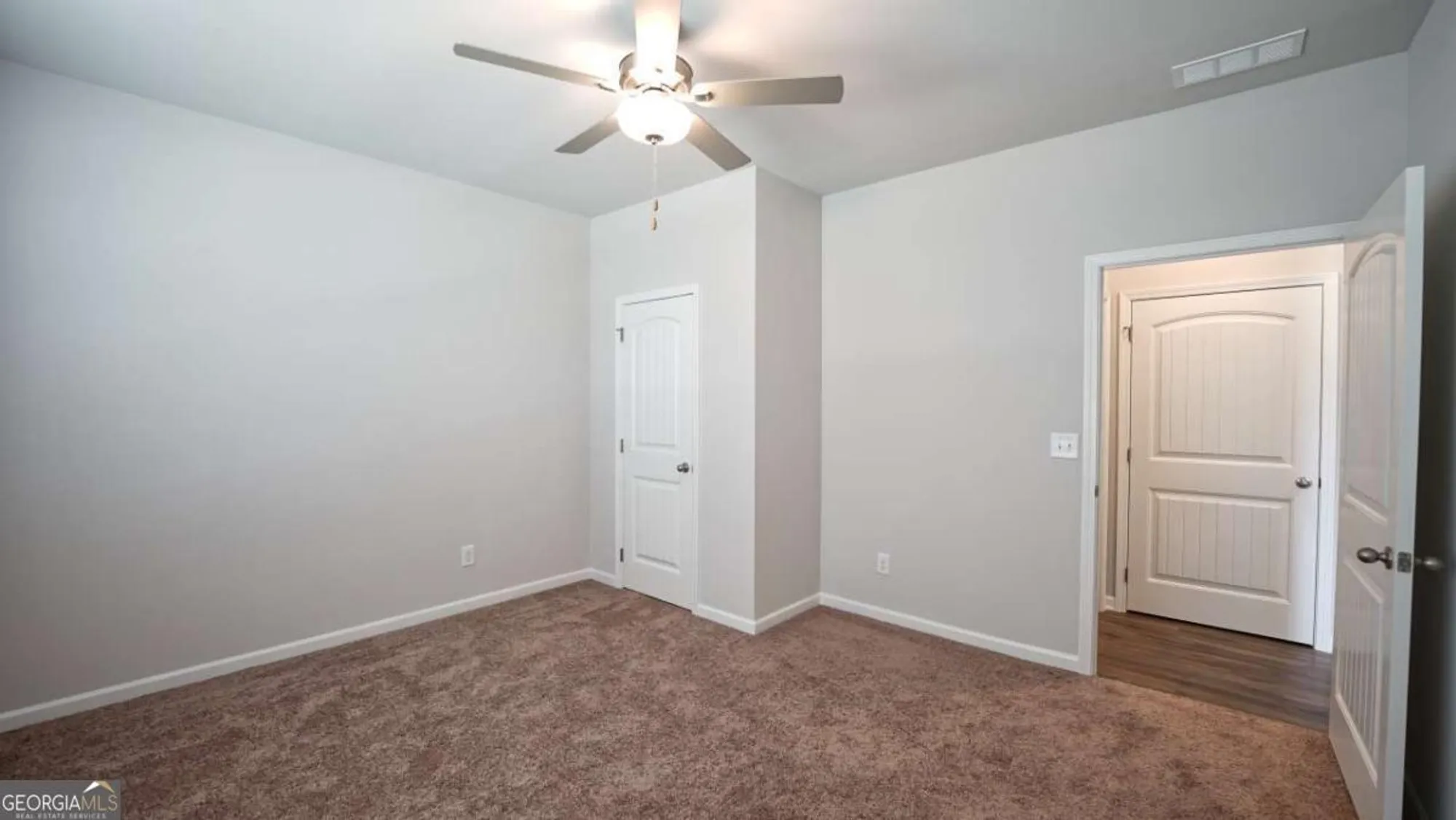 Property Slideshow image 15 of 31 | 151 hydrangea ct, Dallas, GA, 30132