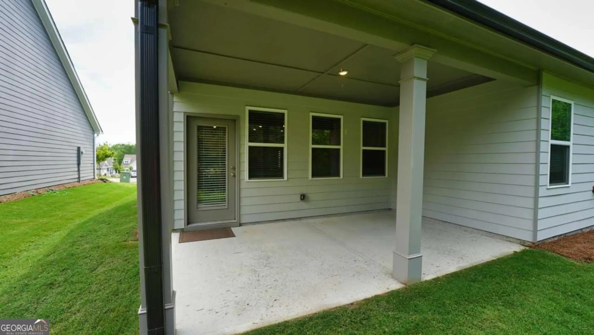 Property Slideshow image 4 of 31 | 151 hydrangea ct, Dallas, GA, 30132