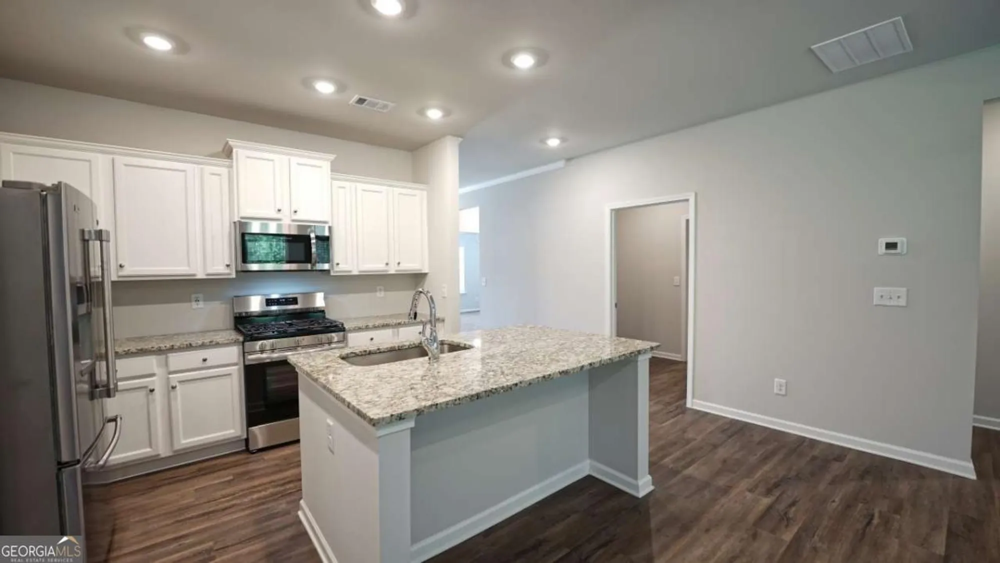 Property Slideshow image 8 of 31 | 151 hydrangea ct, Dallas, GA, 30132