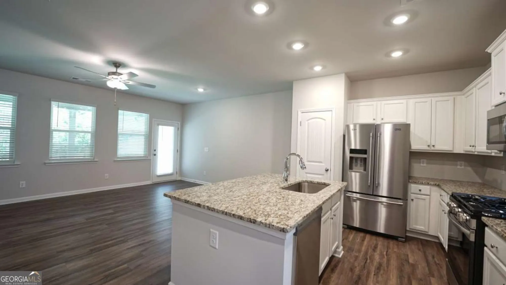 Property Slideshow image 9 of 31 | 151 hydrangea ct, Dallas, GA, 30132