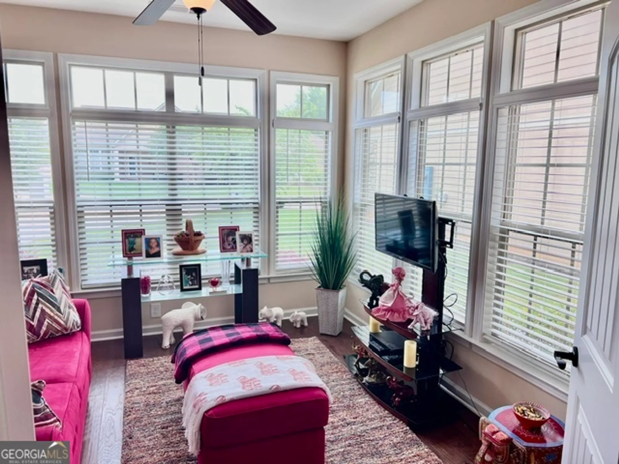 Property Slideshow image 7 of 51 | 245 fenwick cir, Mcdonough, GA, 30253