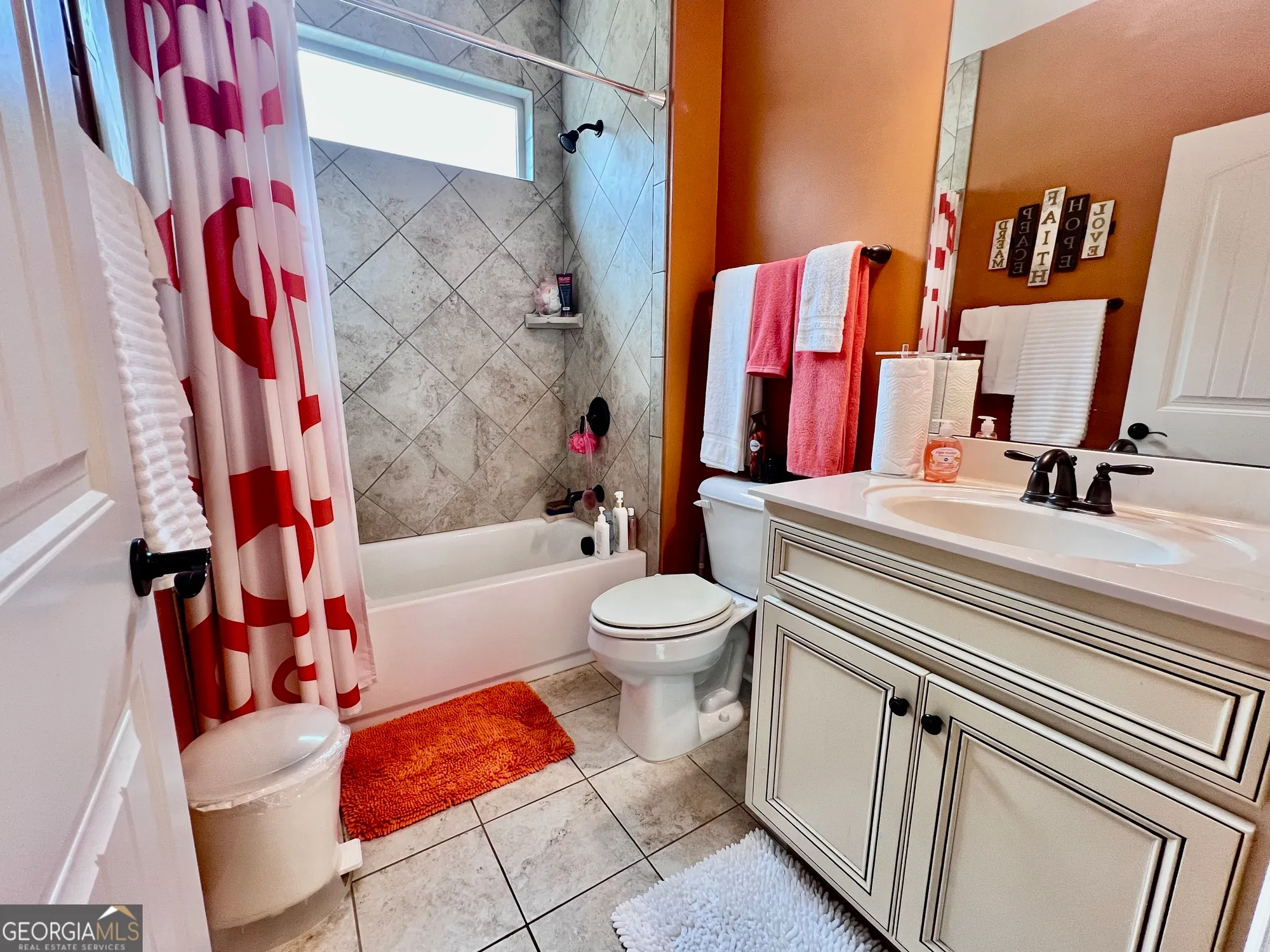 Property Slideshow image 28 of 51 | 245 fenwick cir, Mcdonough, GA, 30253