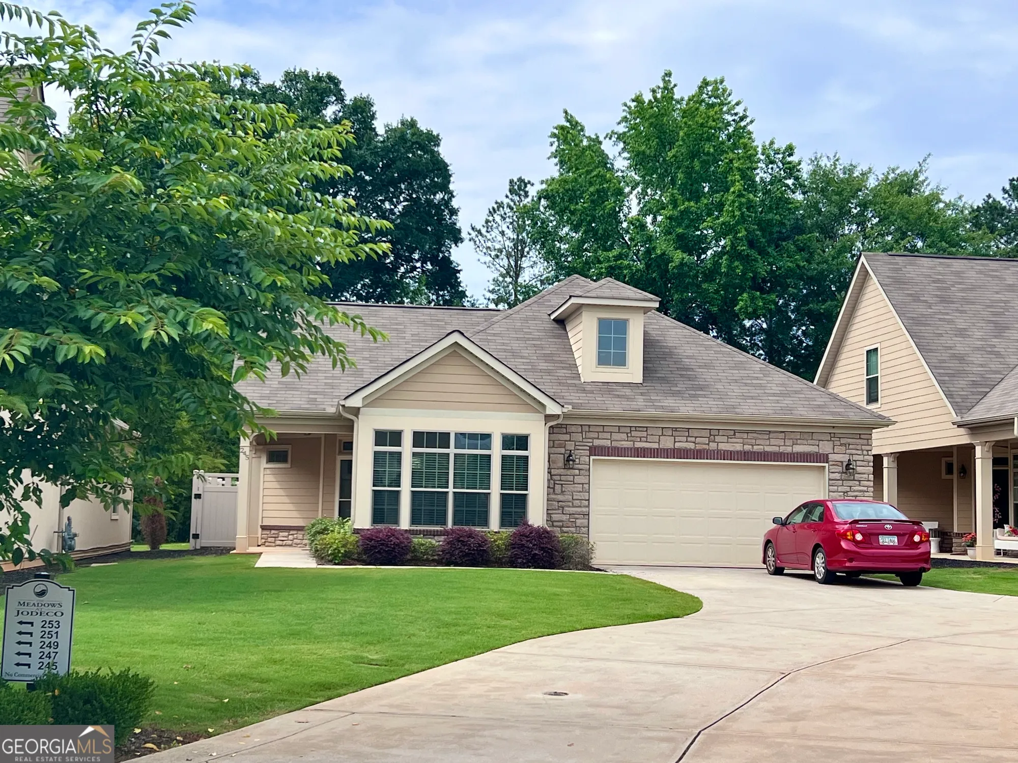 Property Slideshow image 1 of 51 | 245 fenwick cir, Mcdonough, GA, 30253