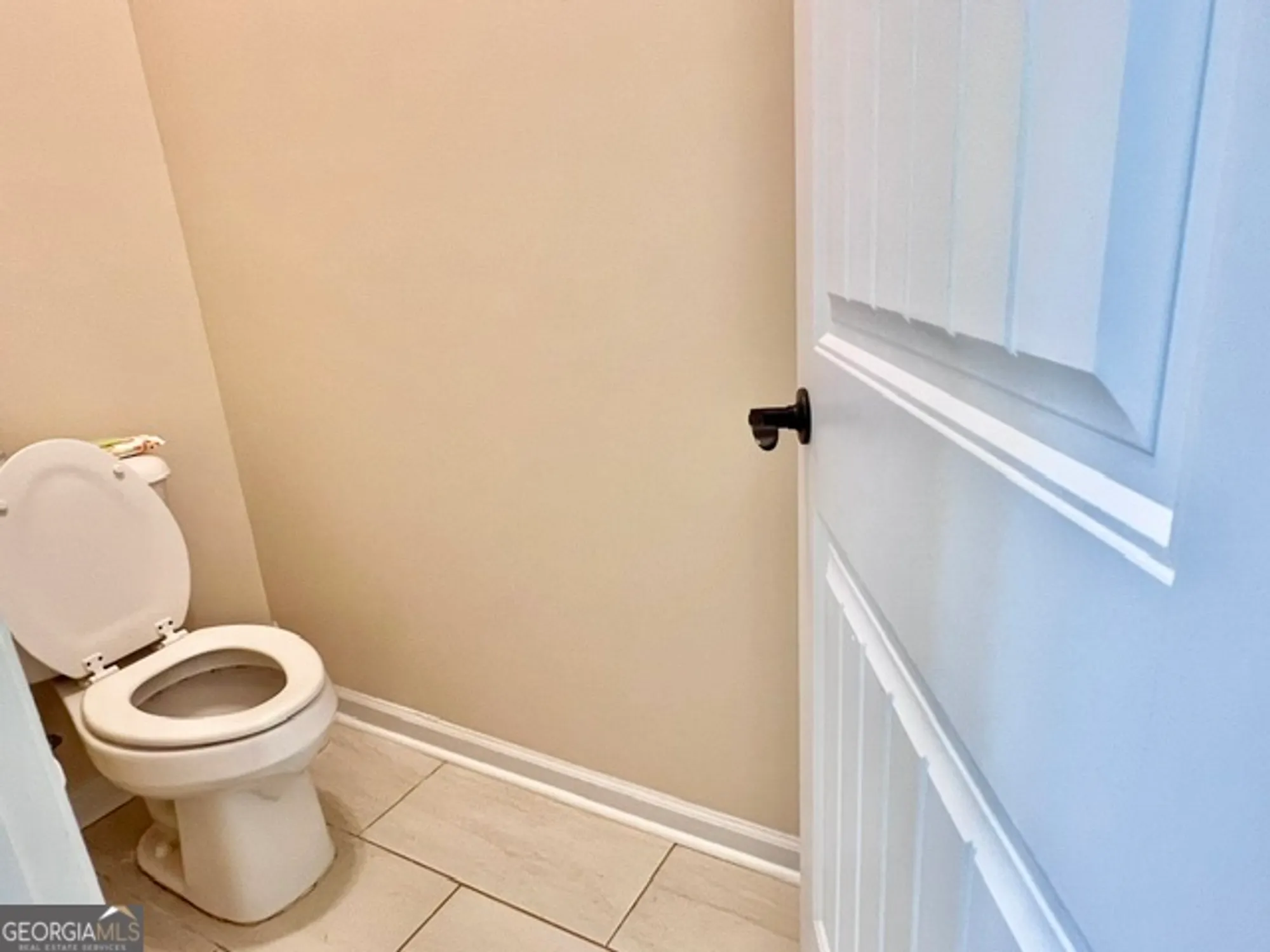 Property Slideshow image 38 of 51 | 245 fenwick cir, Mcdonough, GA, 30253