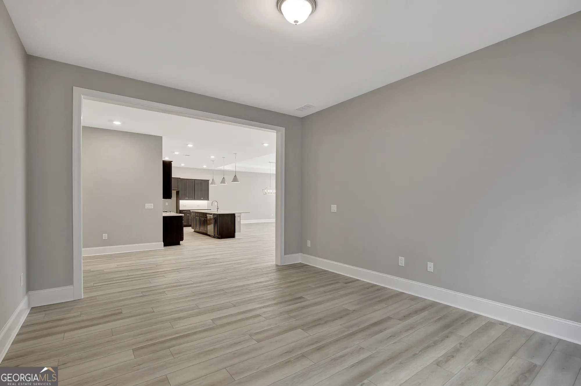 Property Slideshow image 25 of 49 | 42 club cresswind dr, Newnan, GA, 30263