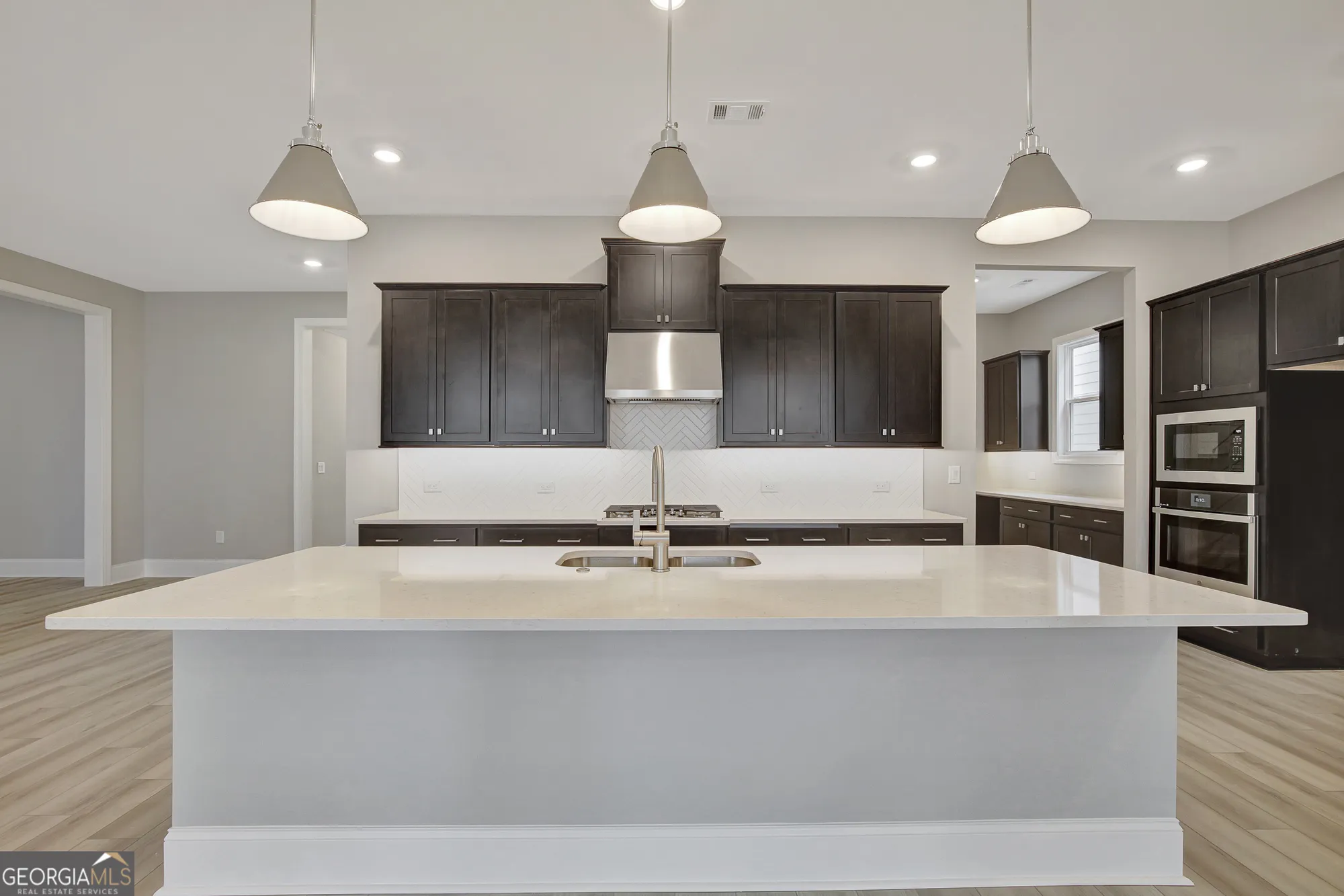 Property Slideshow image 5 of 49 | 42 club cresswind dr, Newnan, GA, 30263