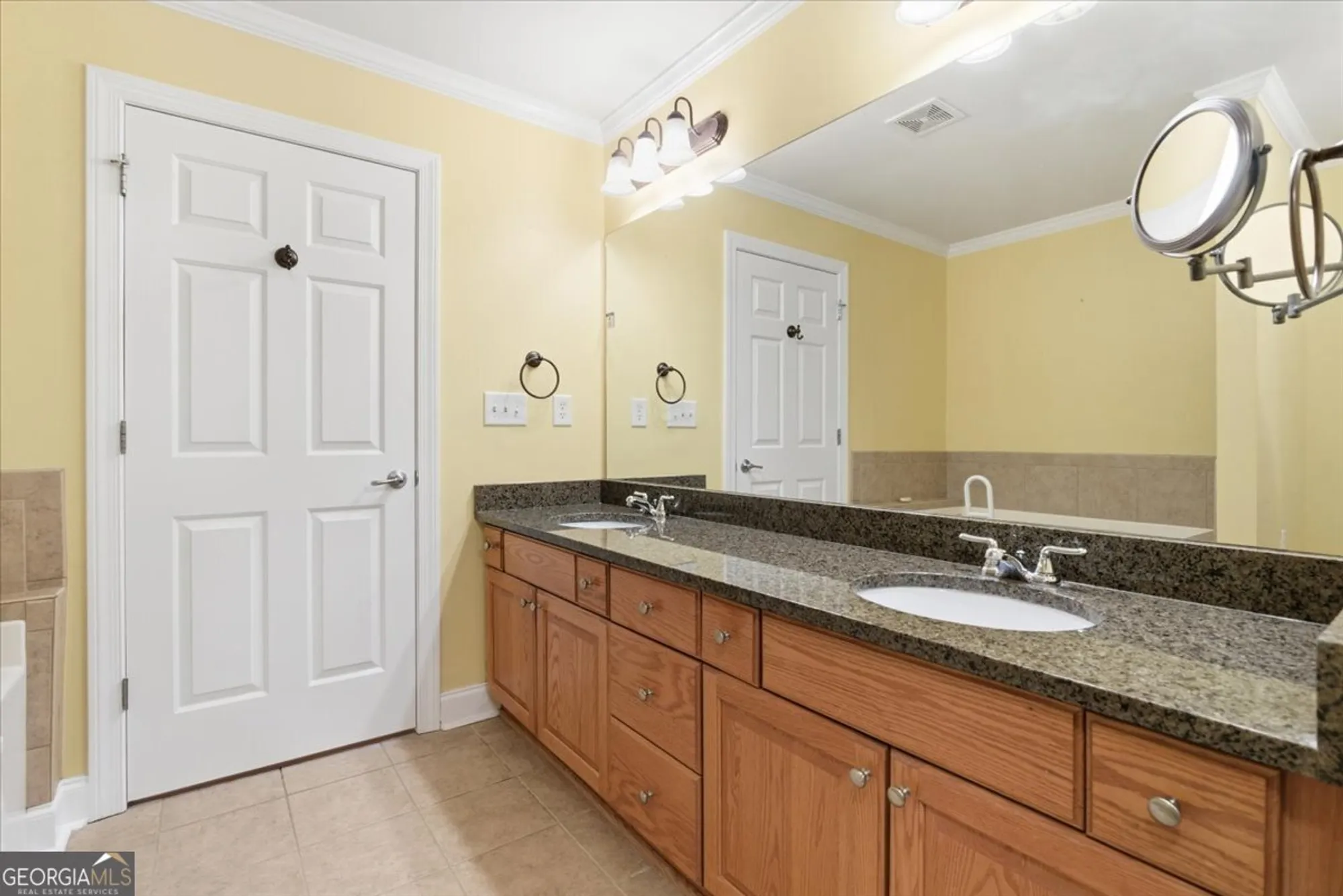 Property Slideshow image 10 of 20 | 10184 malcolm dr, Covington, GA, 30014