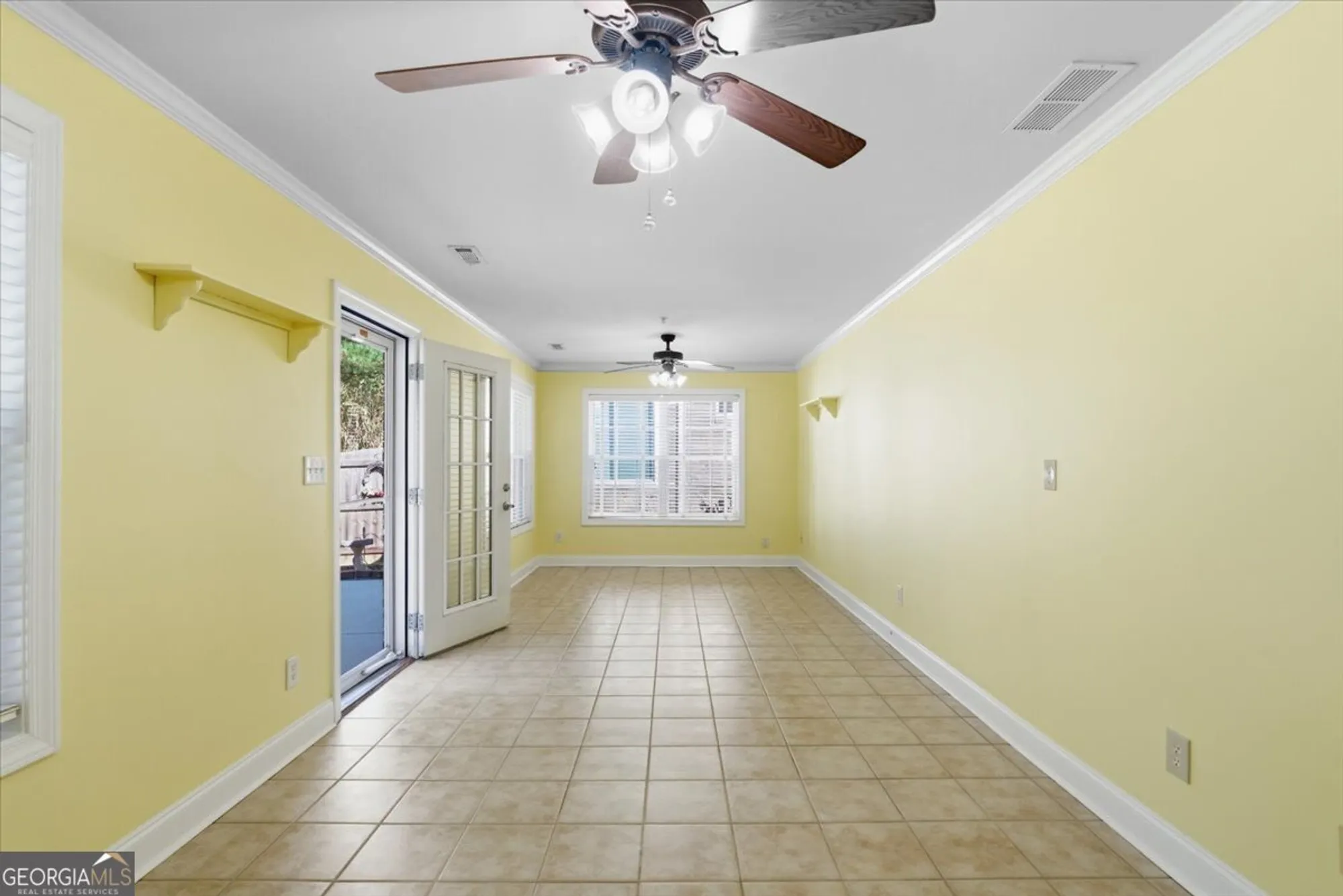 Property Slideshow image 8 of 20 | 10184 malcolm dr, Covington, GA, 30014