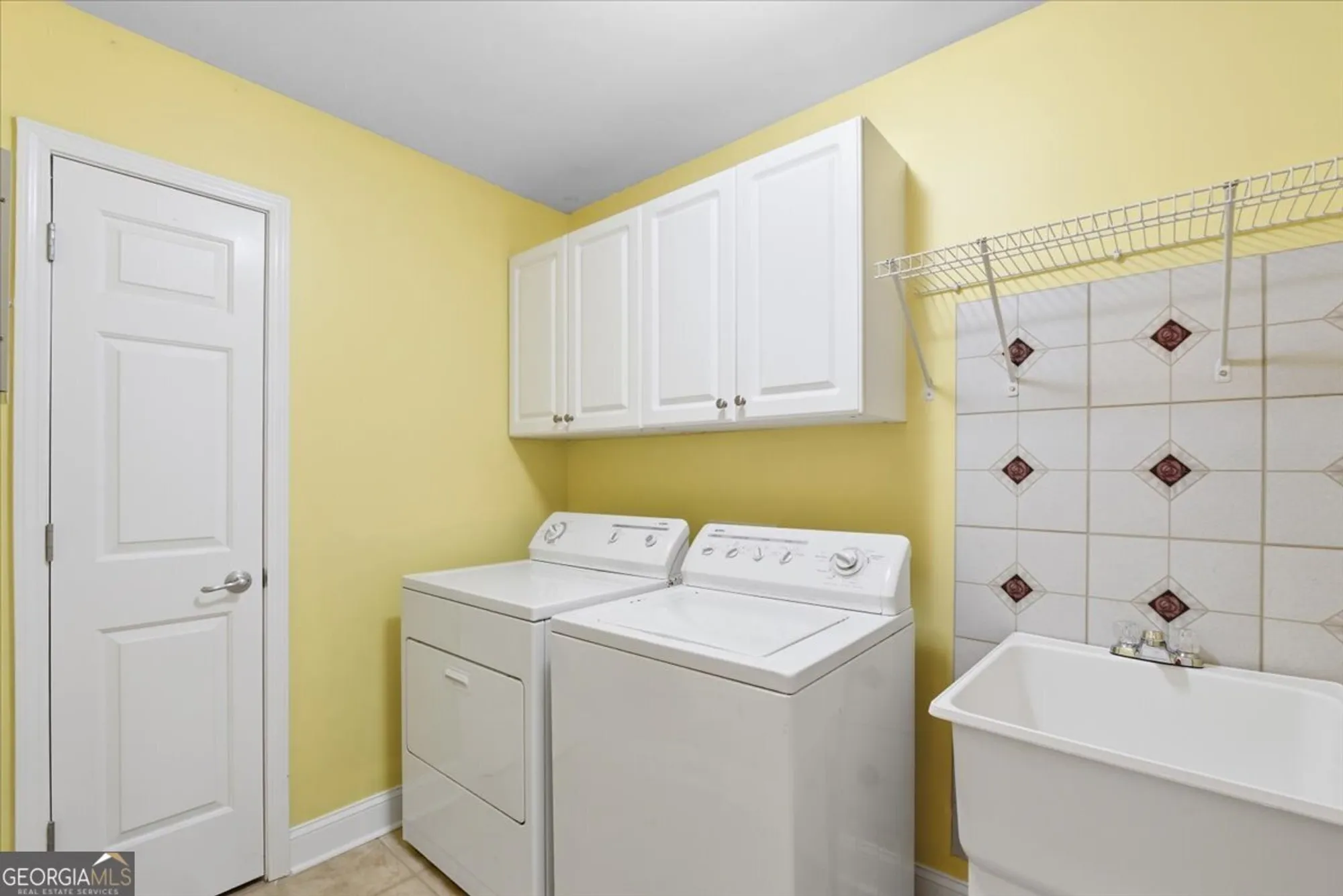 Property Slideshow image 16 of 20 | 10184 malcolm dr, Covington, GA, 30014