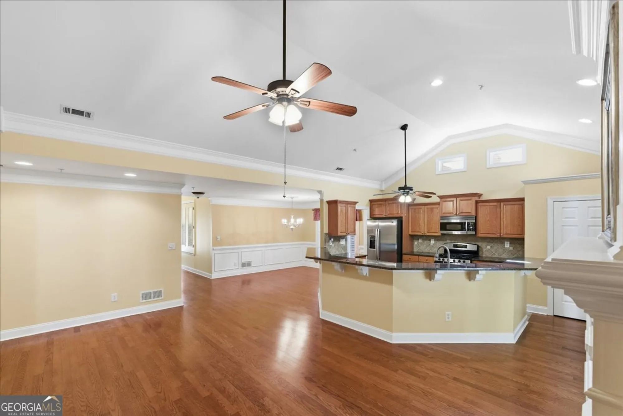 Property Slideshow image 5 of 20 | 10184 malcolm dr, Covington, GA, 30014