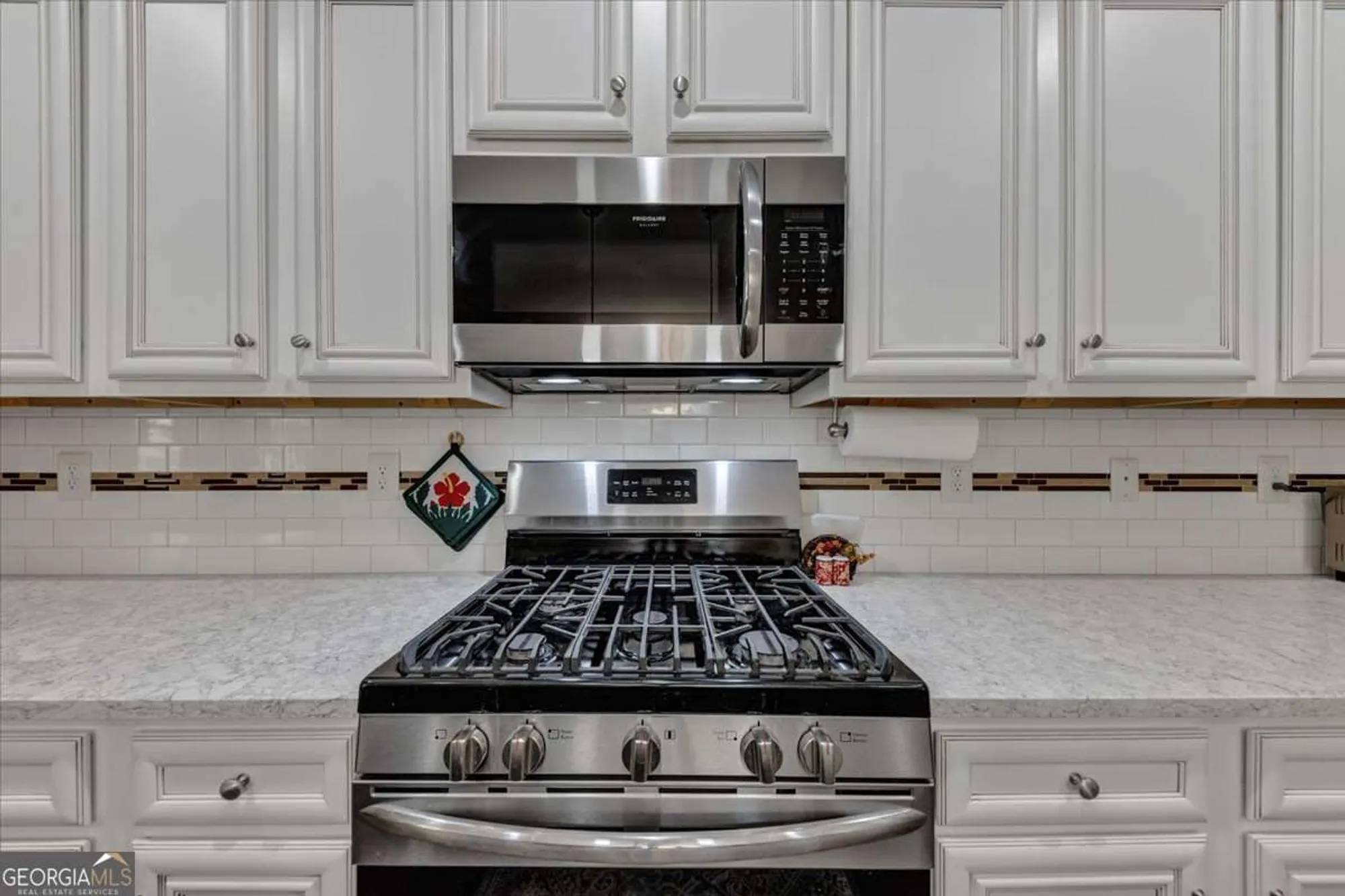 Property Slideshow image 14 of 44 | 2480 barrett preserve ct sw, Marietta, GA, 30064