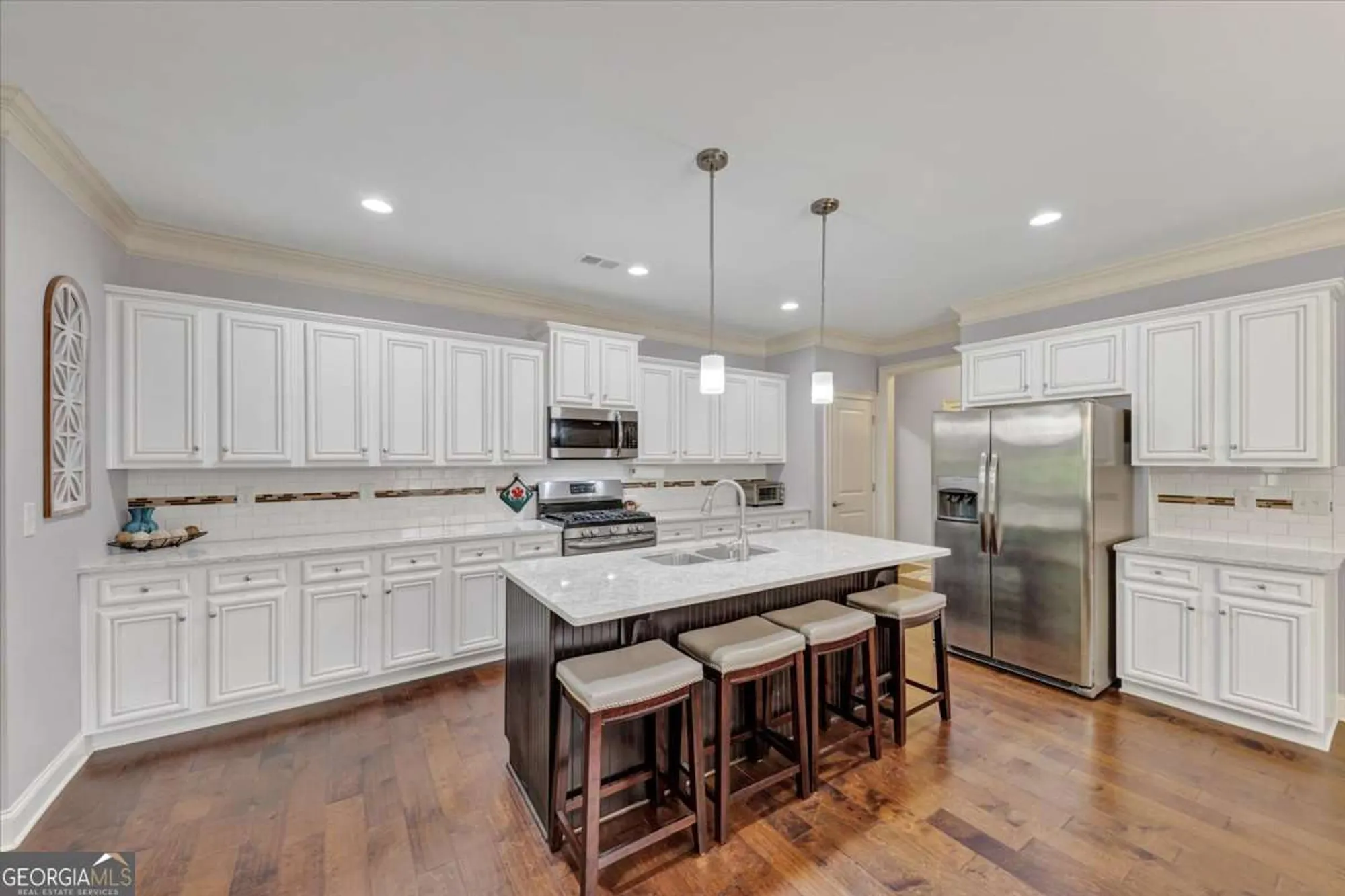 Property Slideshow image 11 of 44 | 2480 barrett preserve ct sw, Marietta, GA, 30064